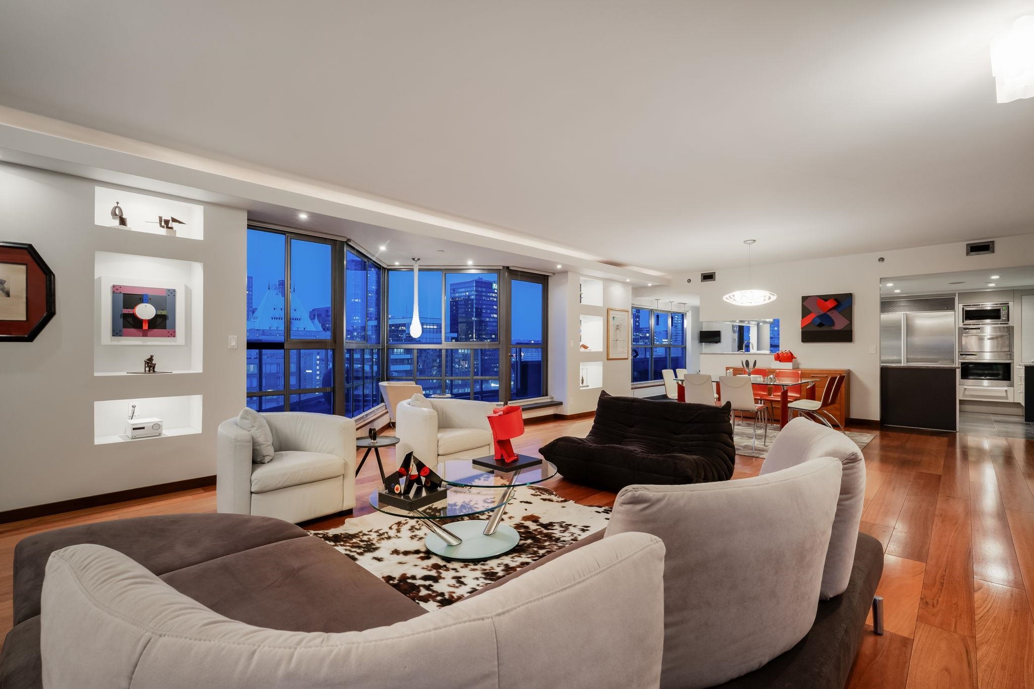 2301 909 BURRARD STREET Unit: 2301