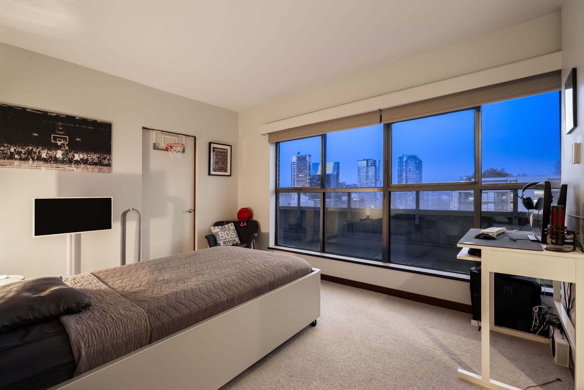2301 909 BURRARD STREET Unit: 2301