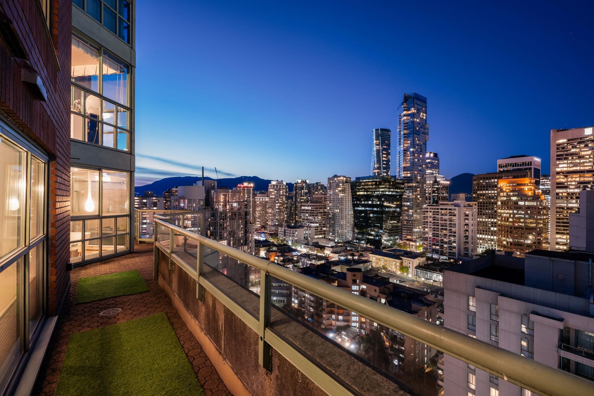 2301 909 BURRARD STREET Unit: 2301
