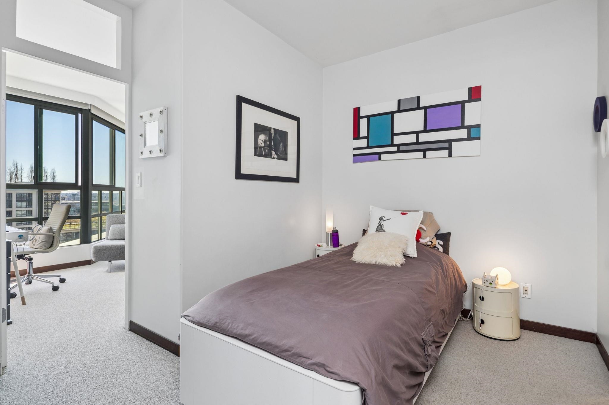 2301 909 BURRARD STREET Unit: 2301