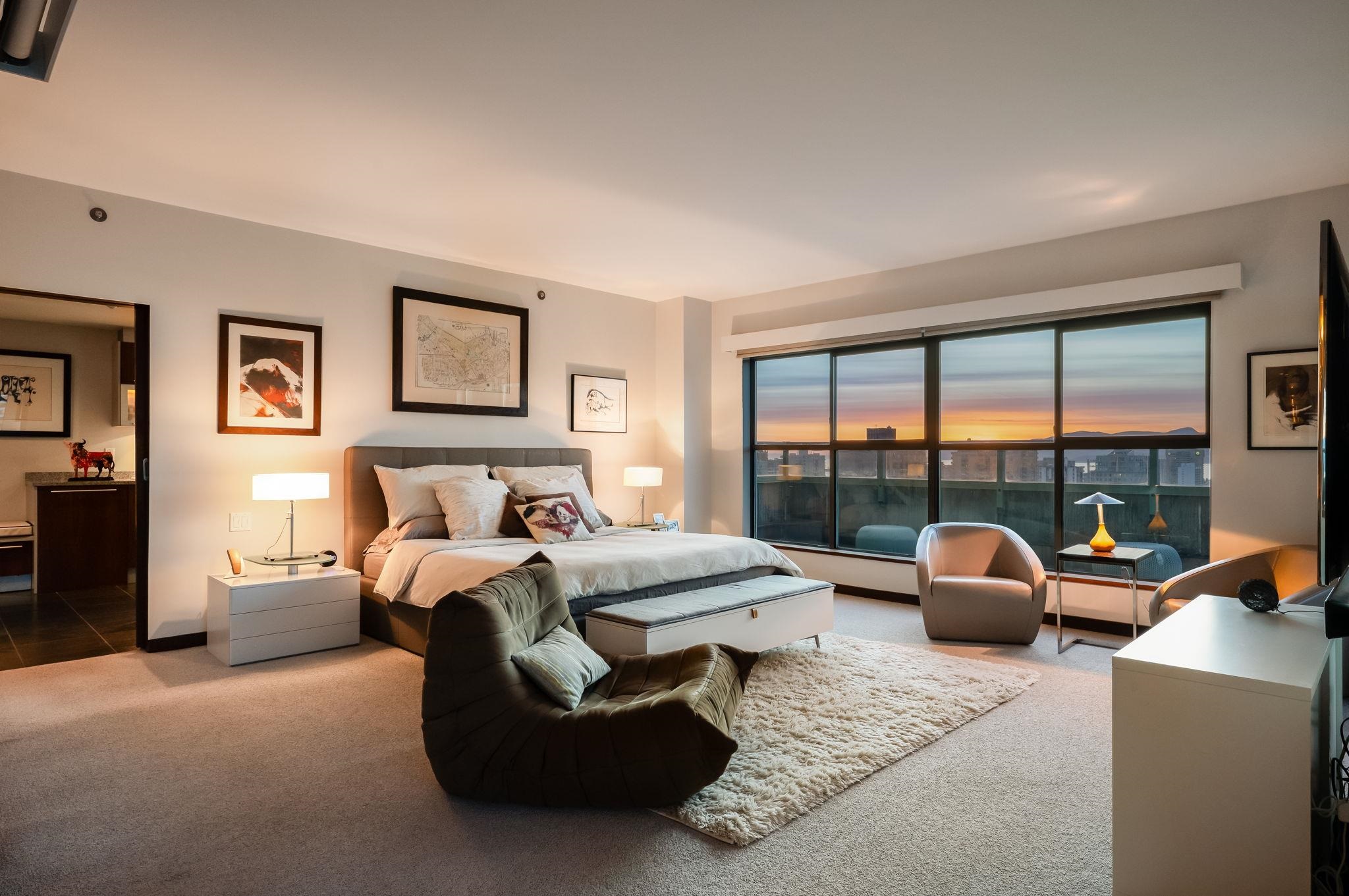 2301 909 BURRARD STREET Unit: 2301