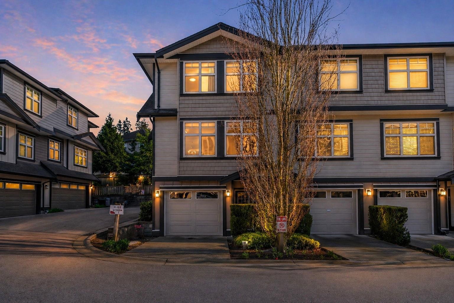 64 6350 142 STREET Unit: 64