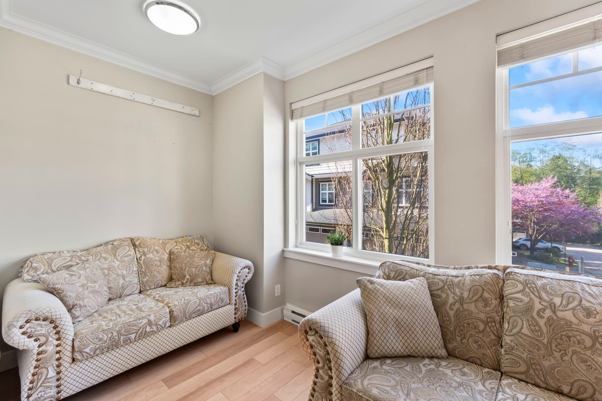 64 6350 142 STREET Unit: 64
