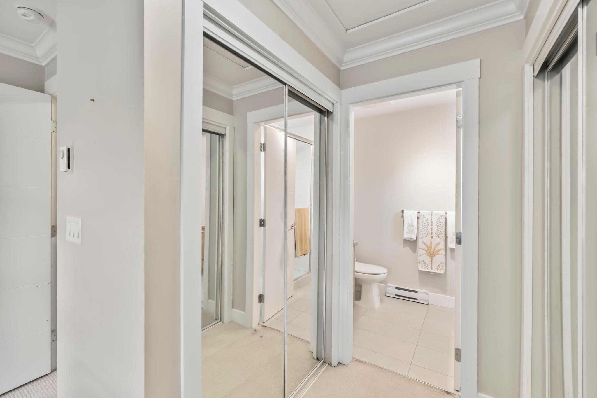 64 6350 142 STREET Unit: 64