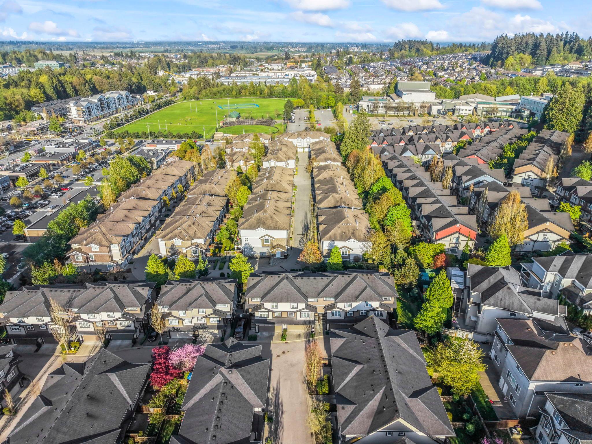 64 6350 142 STREET Unit: 64