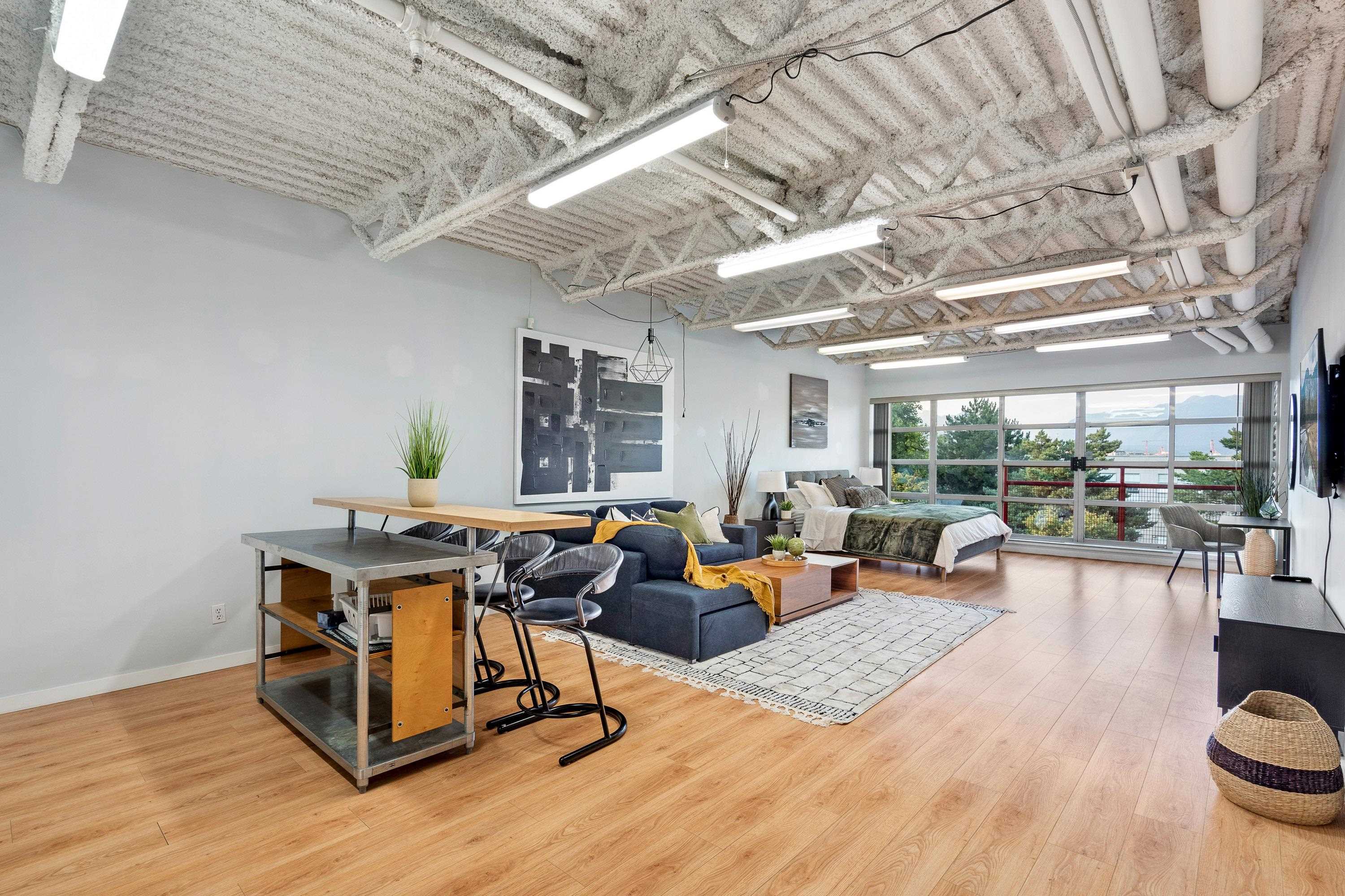 306 350 E 2ND AVENUE Unit: 306