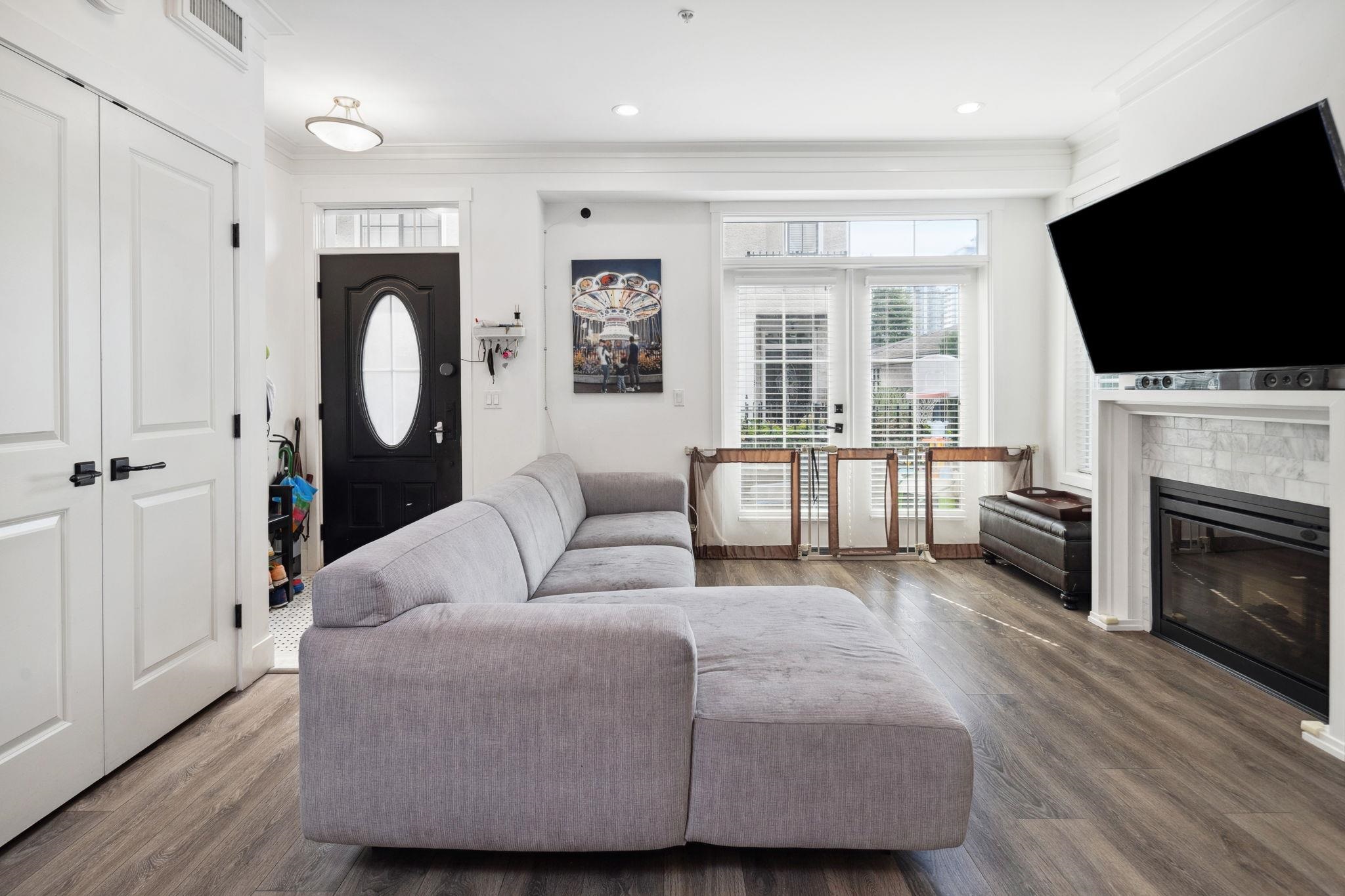 352 W 62ND AVENUE