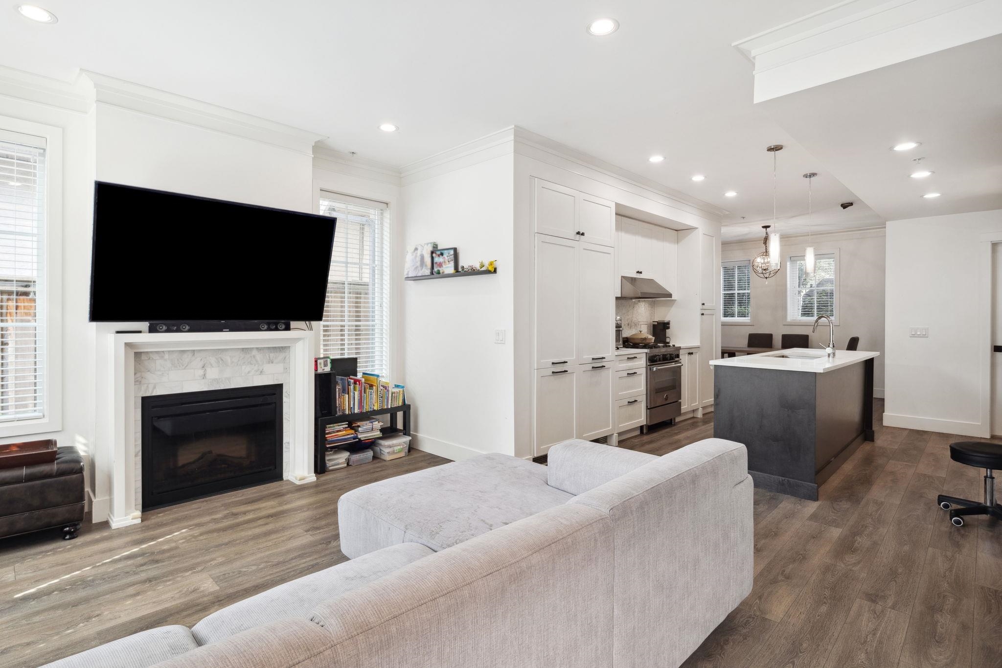 352 W 62ND AVENUE