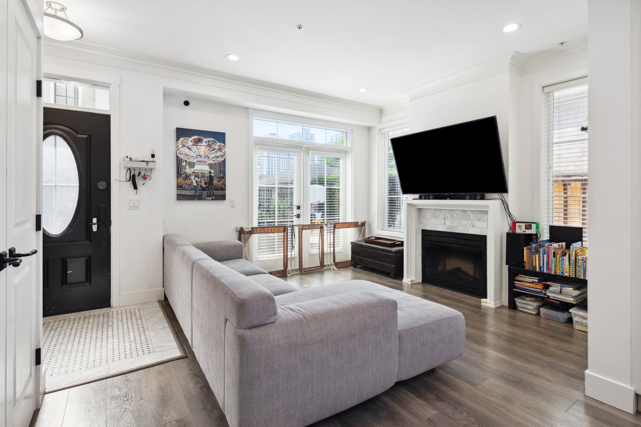 352 W 62ND AVENUE