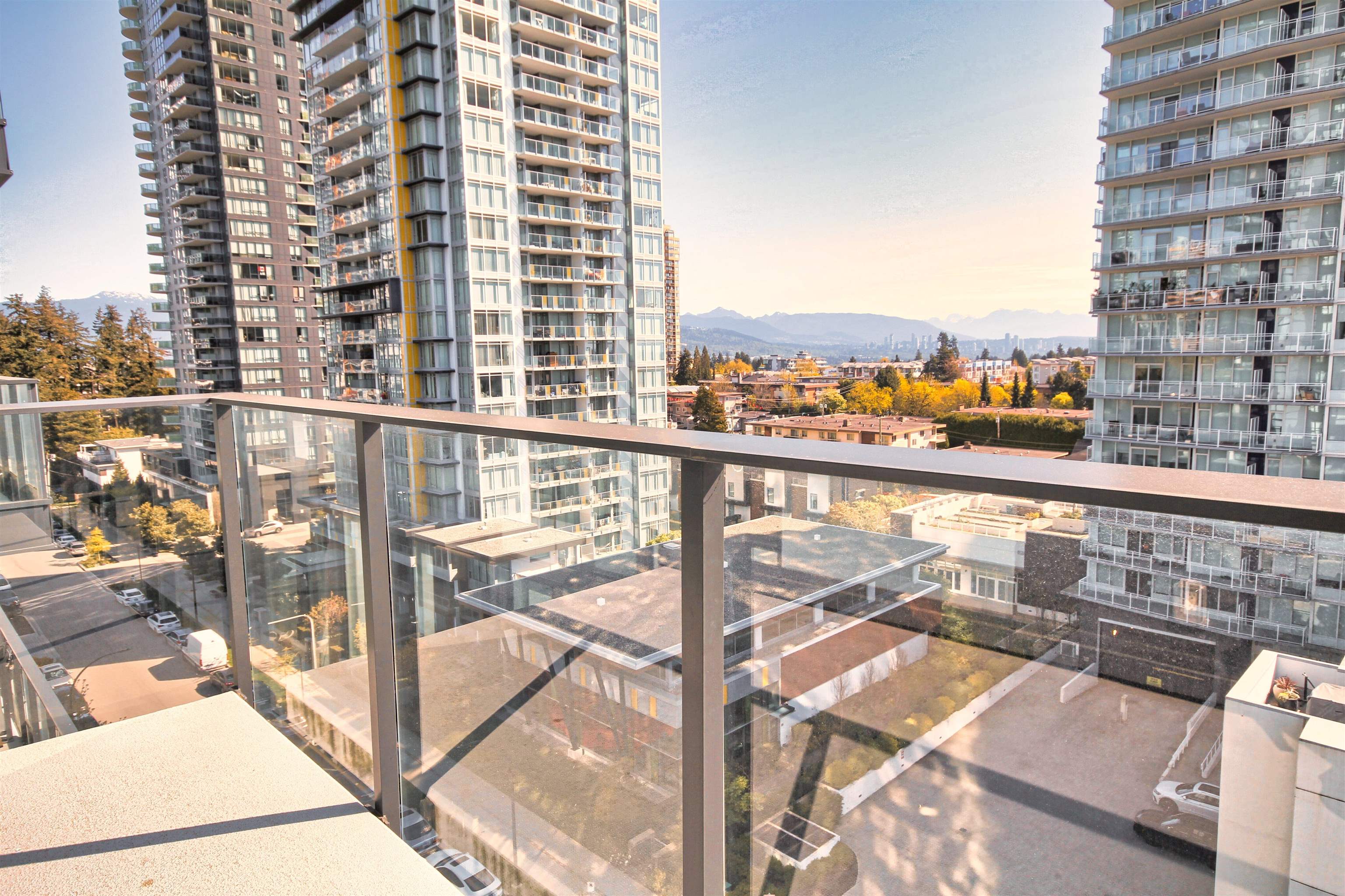 907 6699 DUNBLANE AVENUE Unit: 907