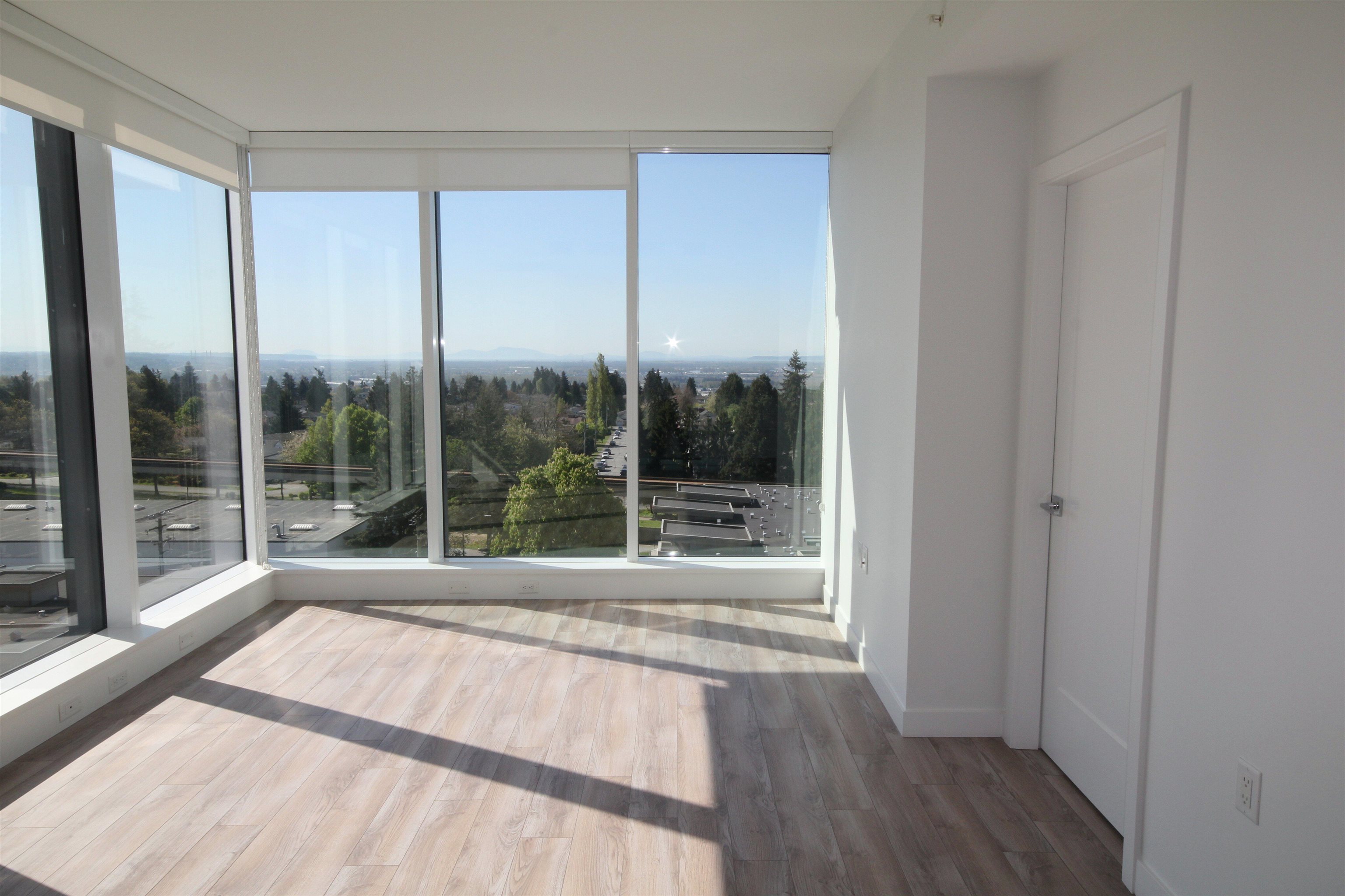 907 6699 DUNBLANE AVENUE Unit: 907