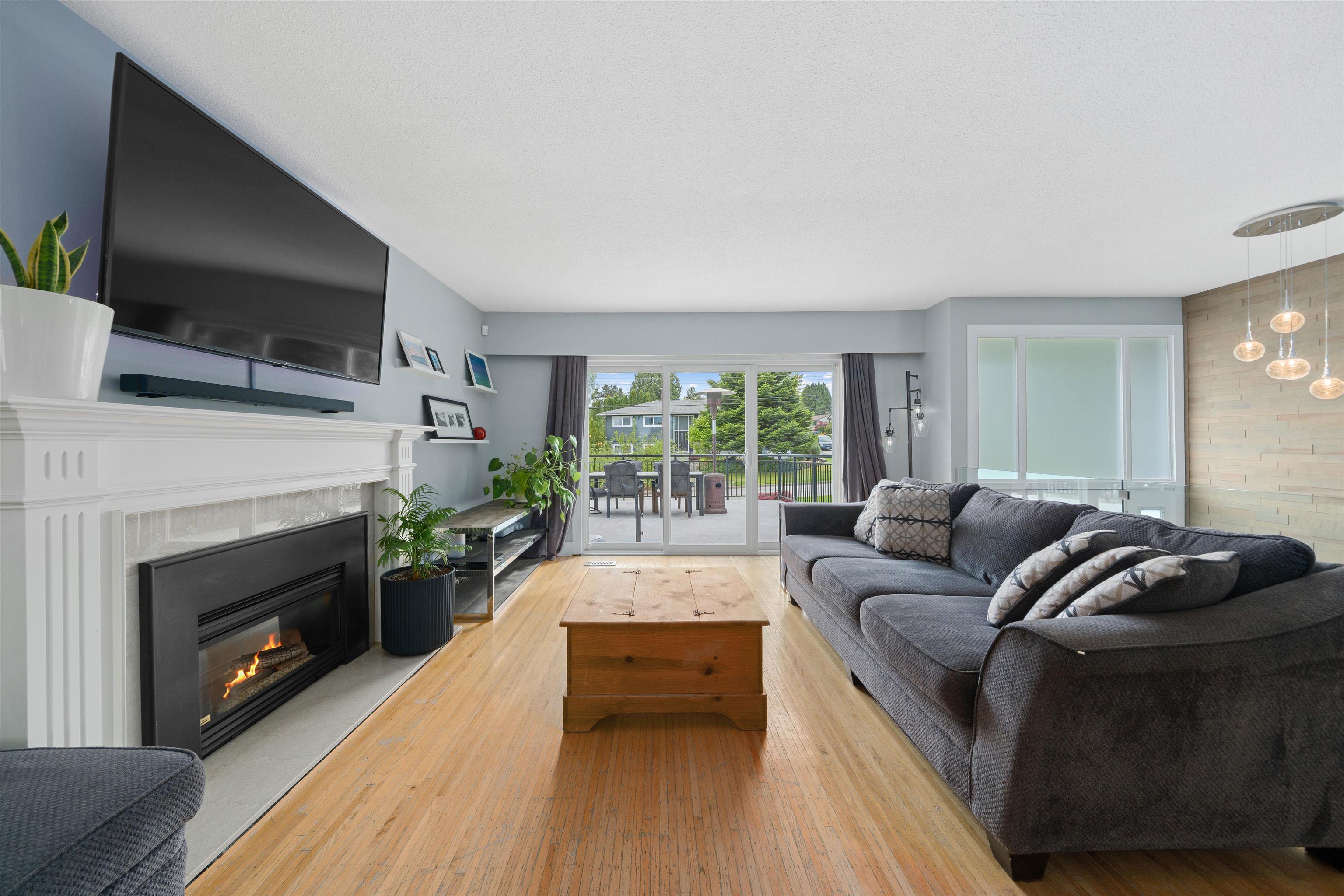 2115 AUDREY DRIVE