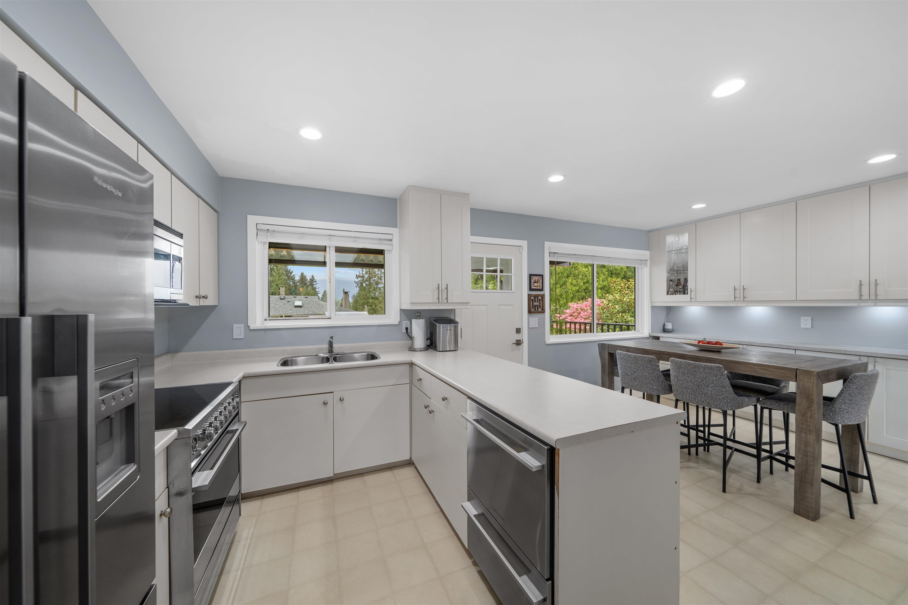 2115 AUDREY DRIVE