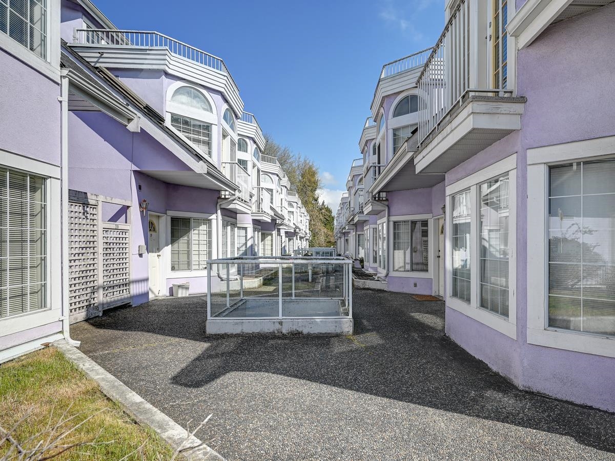 5 8711 JONES ROAD Unit: 5