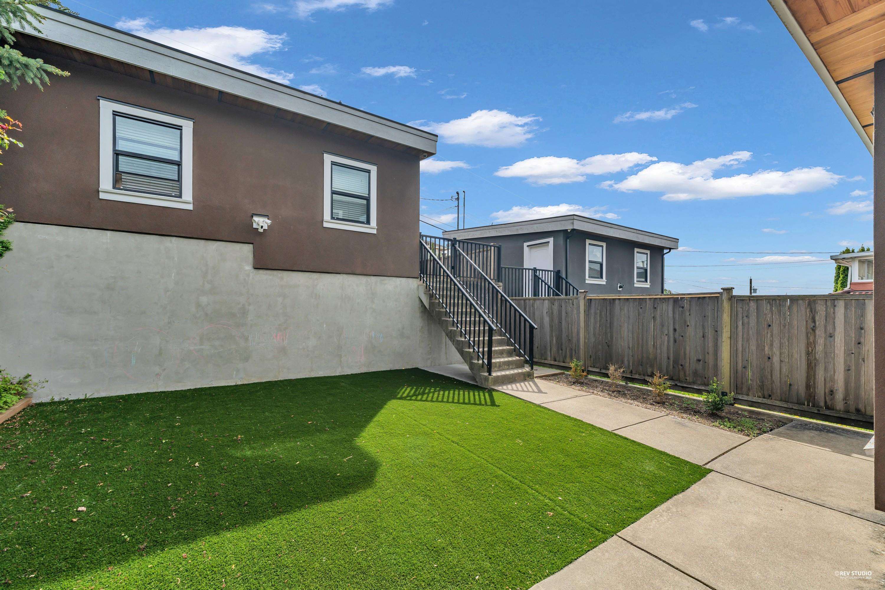 118 N GLYNDE AVENUE