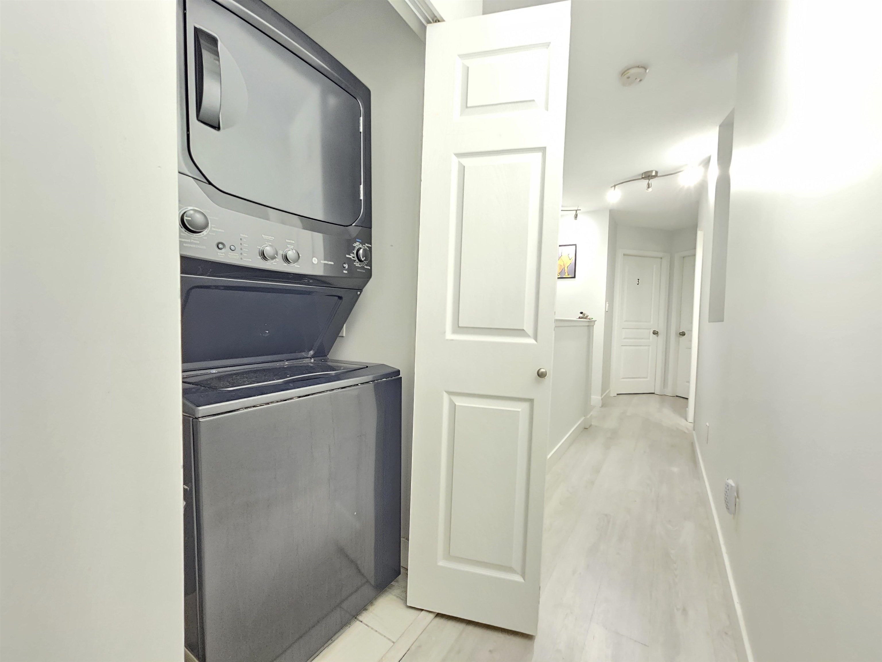 33 9559 130A STREET Unit: 33