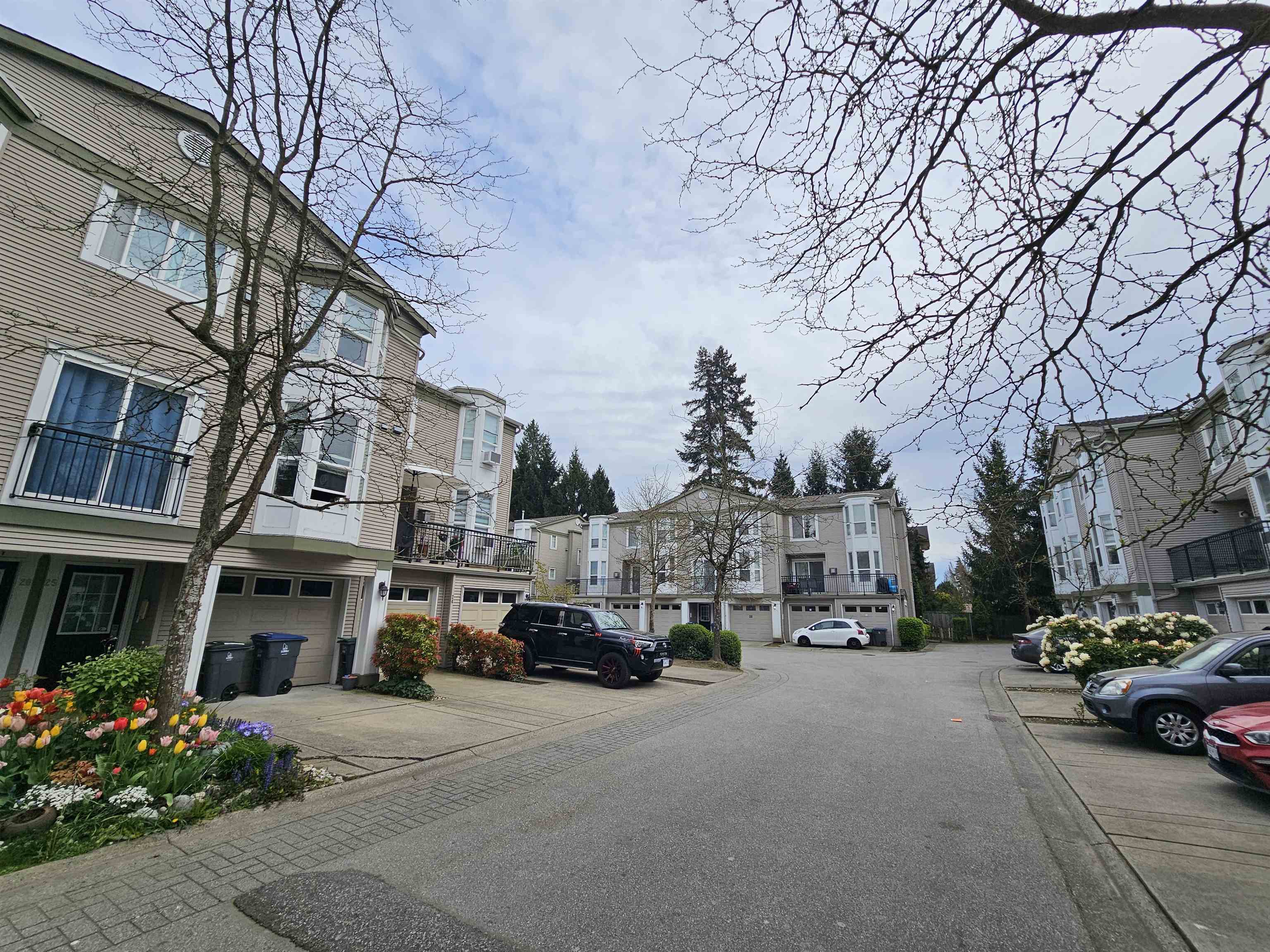33 9559 130A STREET Unit: 33