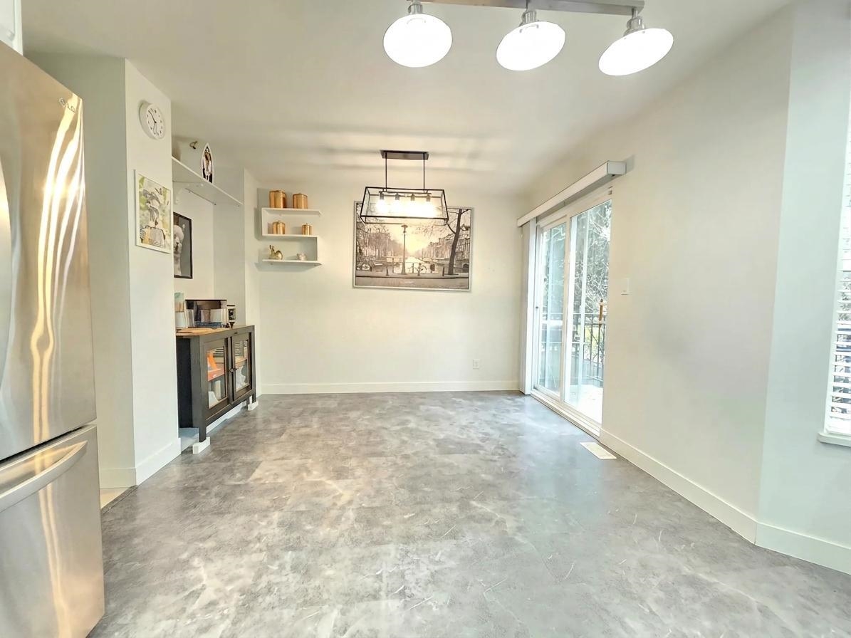 33 9559 130A STREET Unit: 33