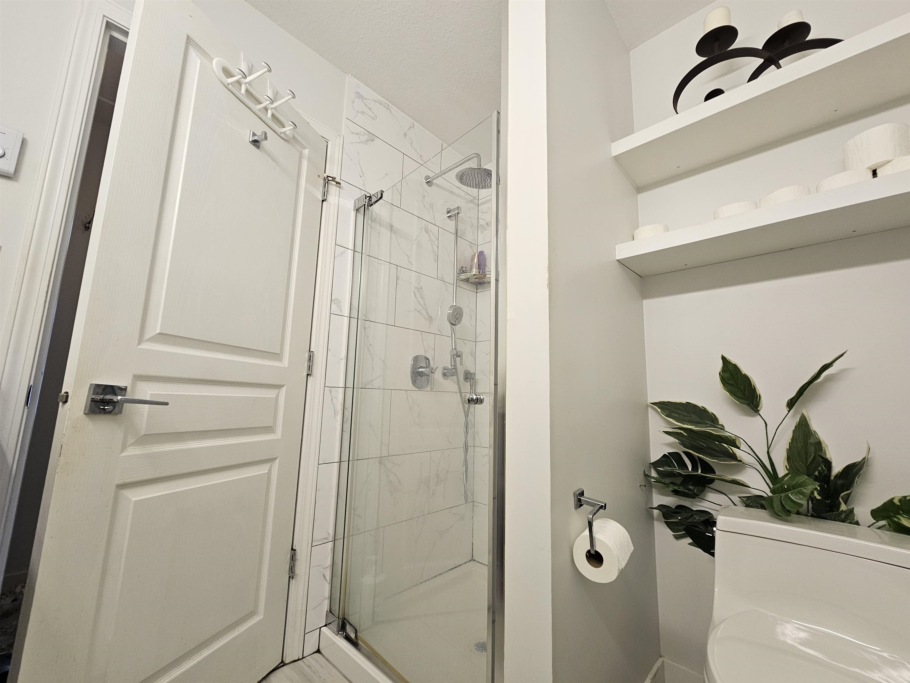 33 9559 130A STREET Unit: 33