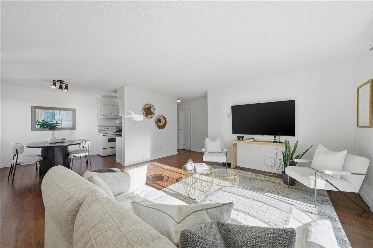 314 15238 100 AVENUE Unit: 314