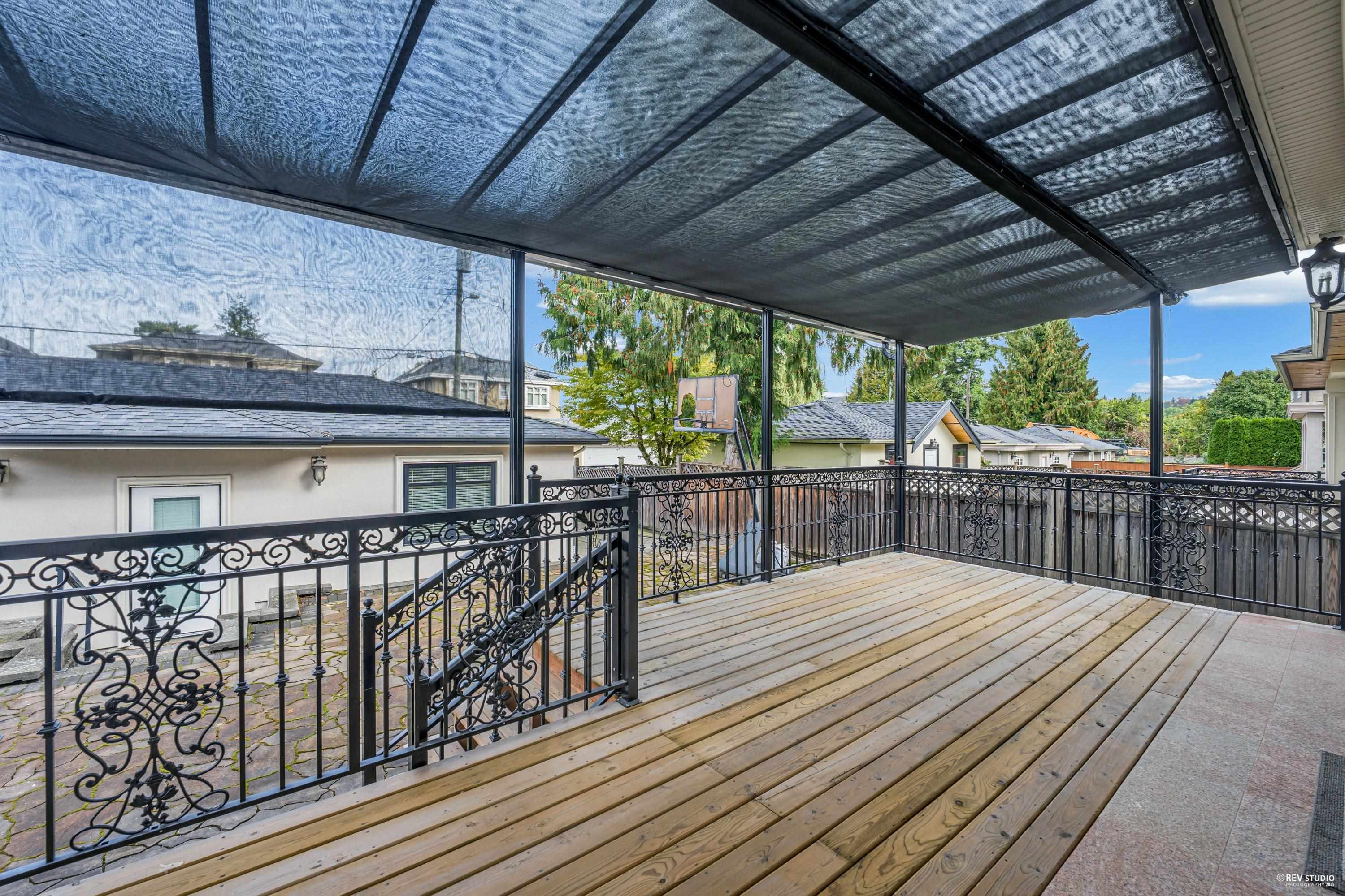 2653 MCBAIN AVENUE