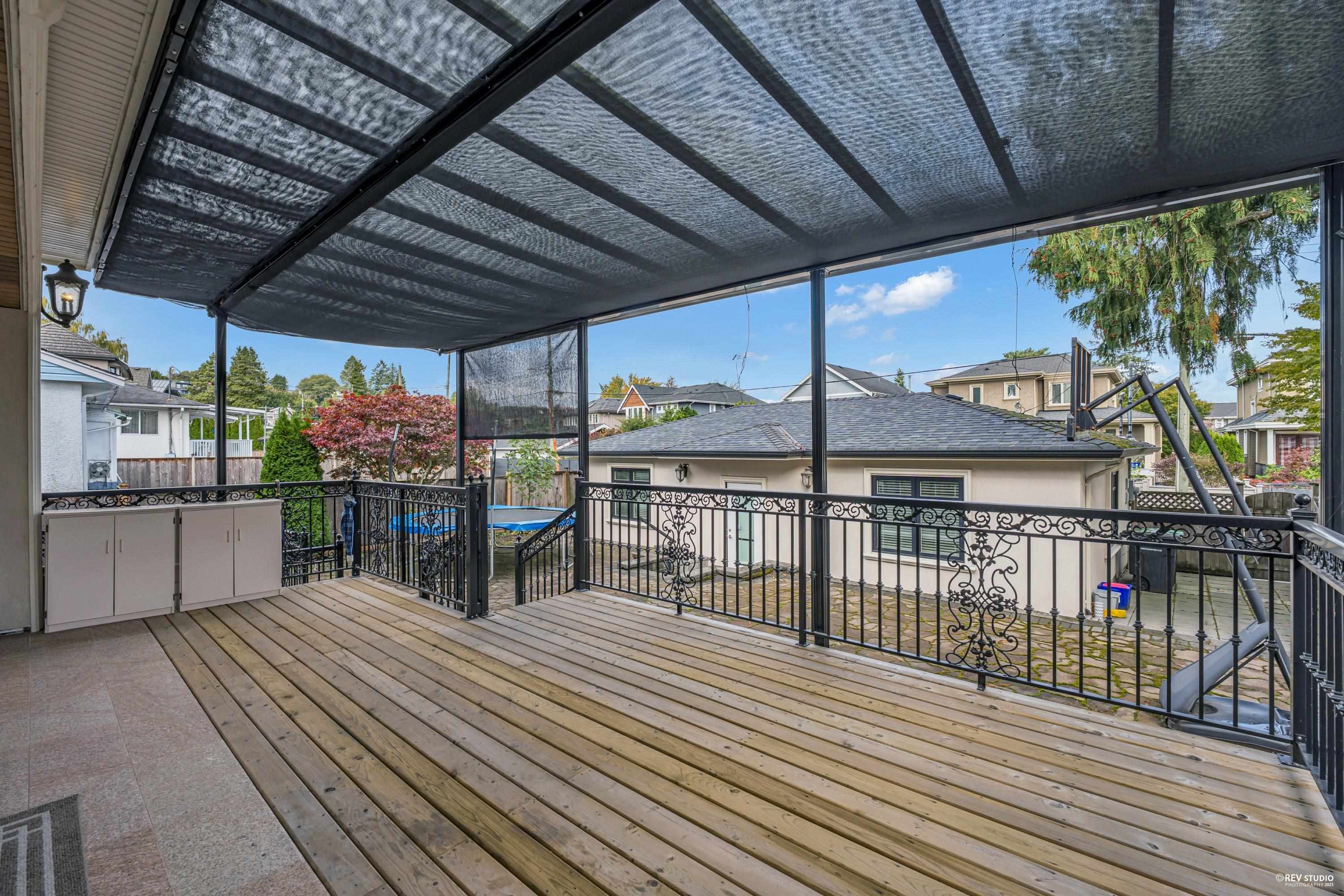 2653 MCBAIN AVENUE