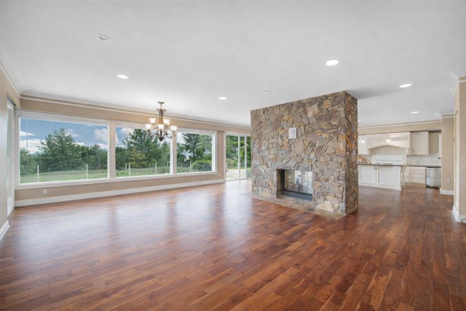 870 GREENWOOD ROAD