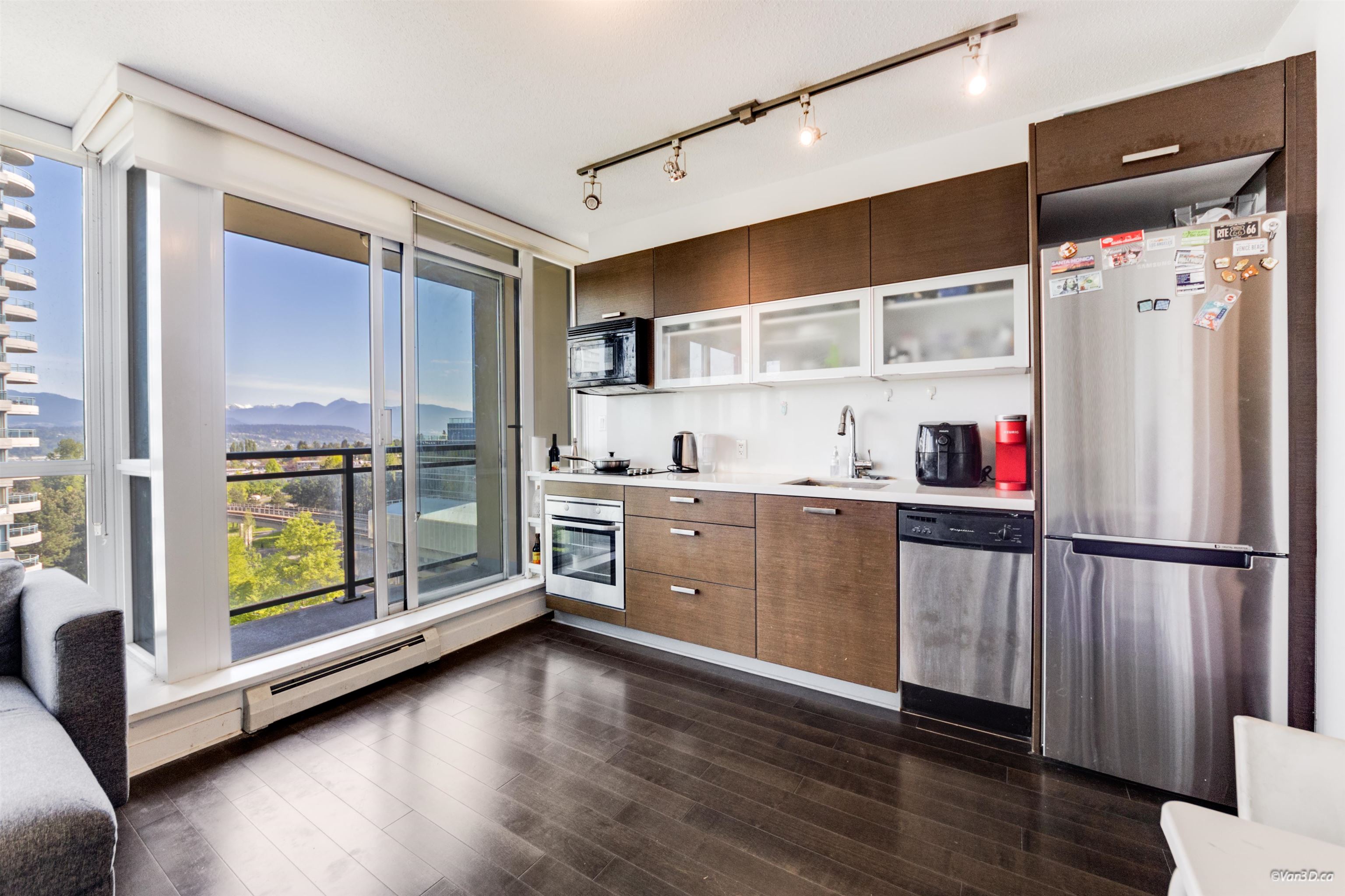 909 10777 UNIVERSITY DRIVE Unit: 909