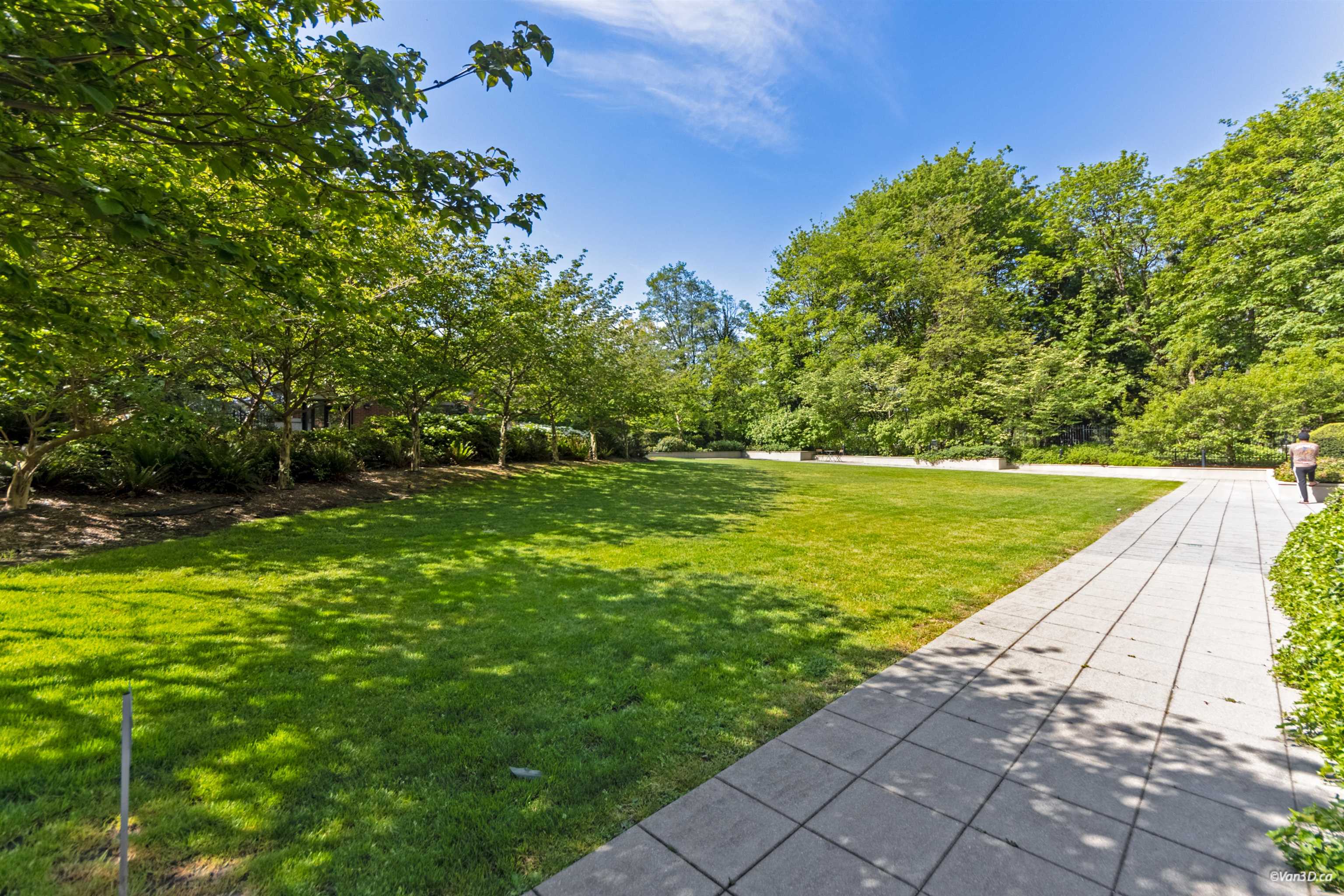 909 10777 UNIVERSITY DRIVE Unit: 909