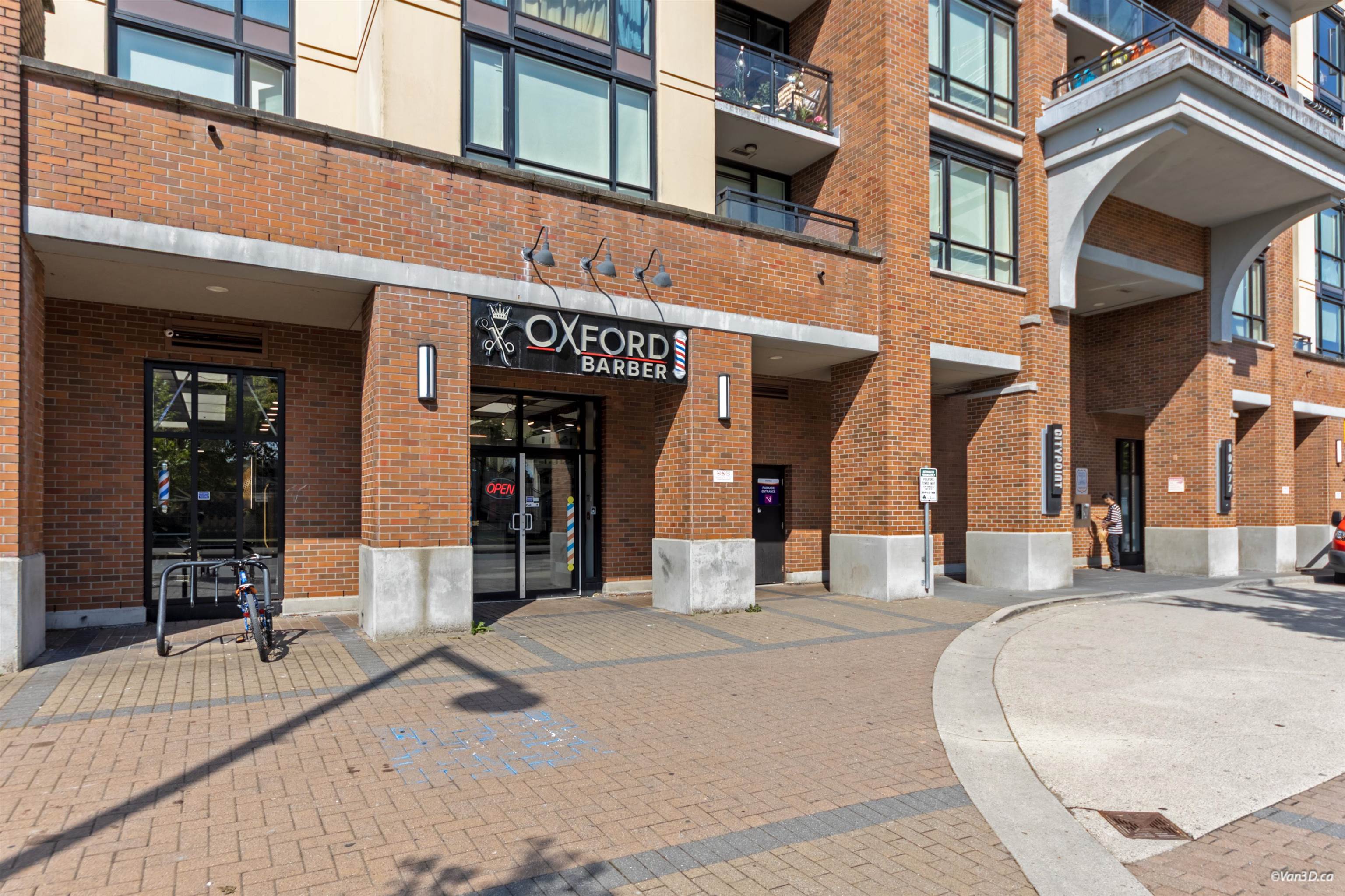 909 10777 UNIVERSITY DRIVE Unit: 909