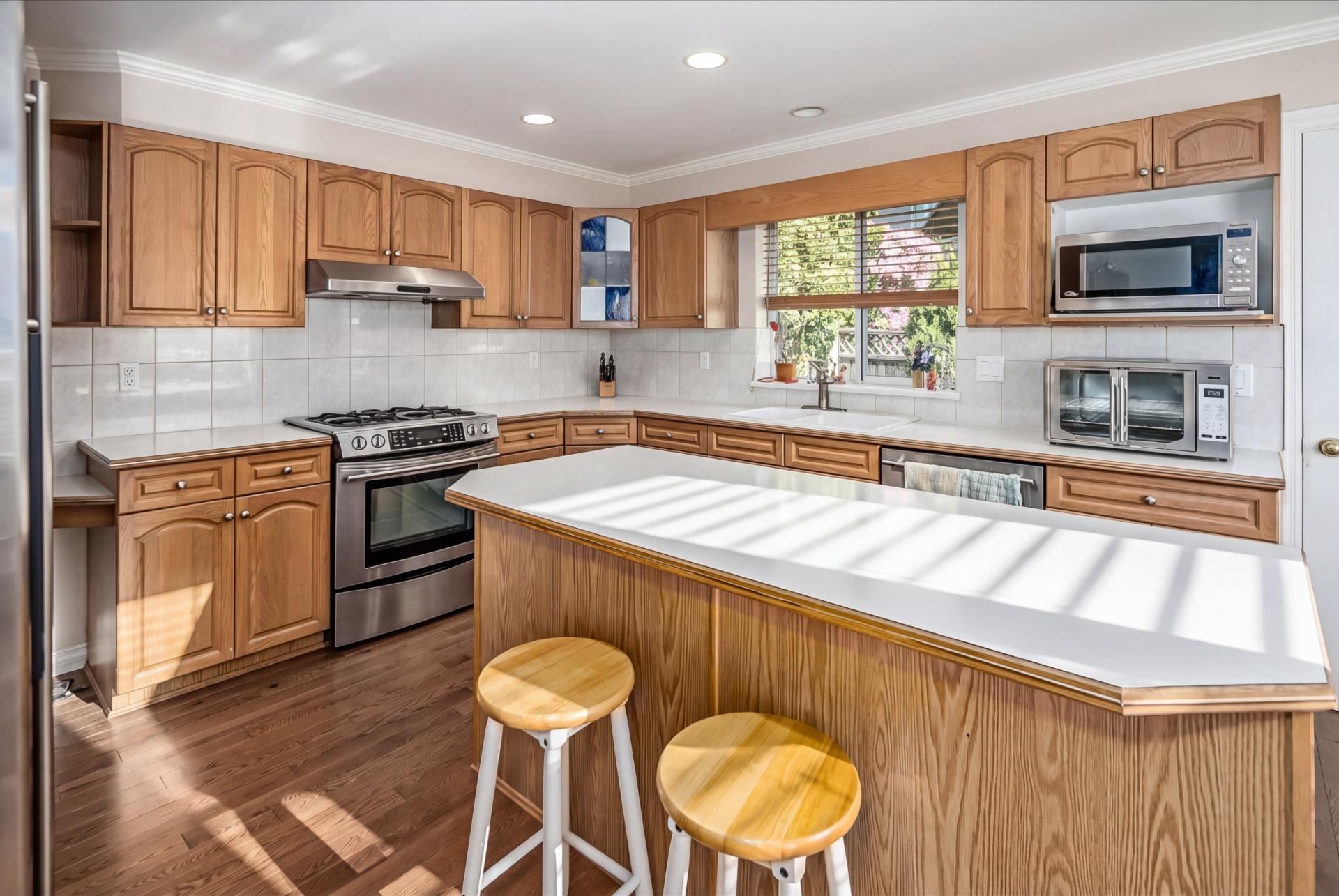 1320 NOONS CREEK DRIVE