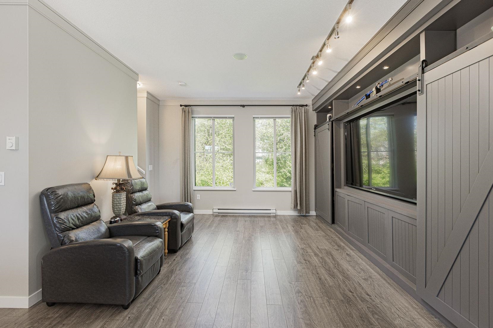 2 10735 84TH AVENUE Unit: 2