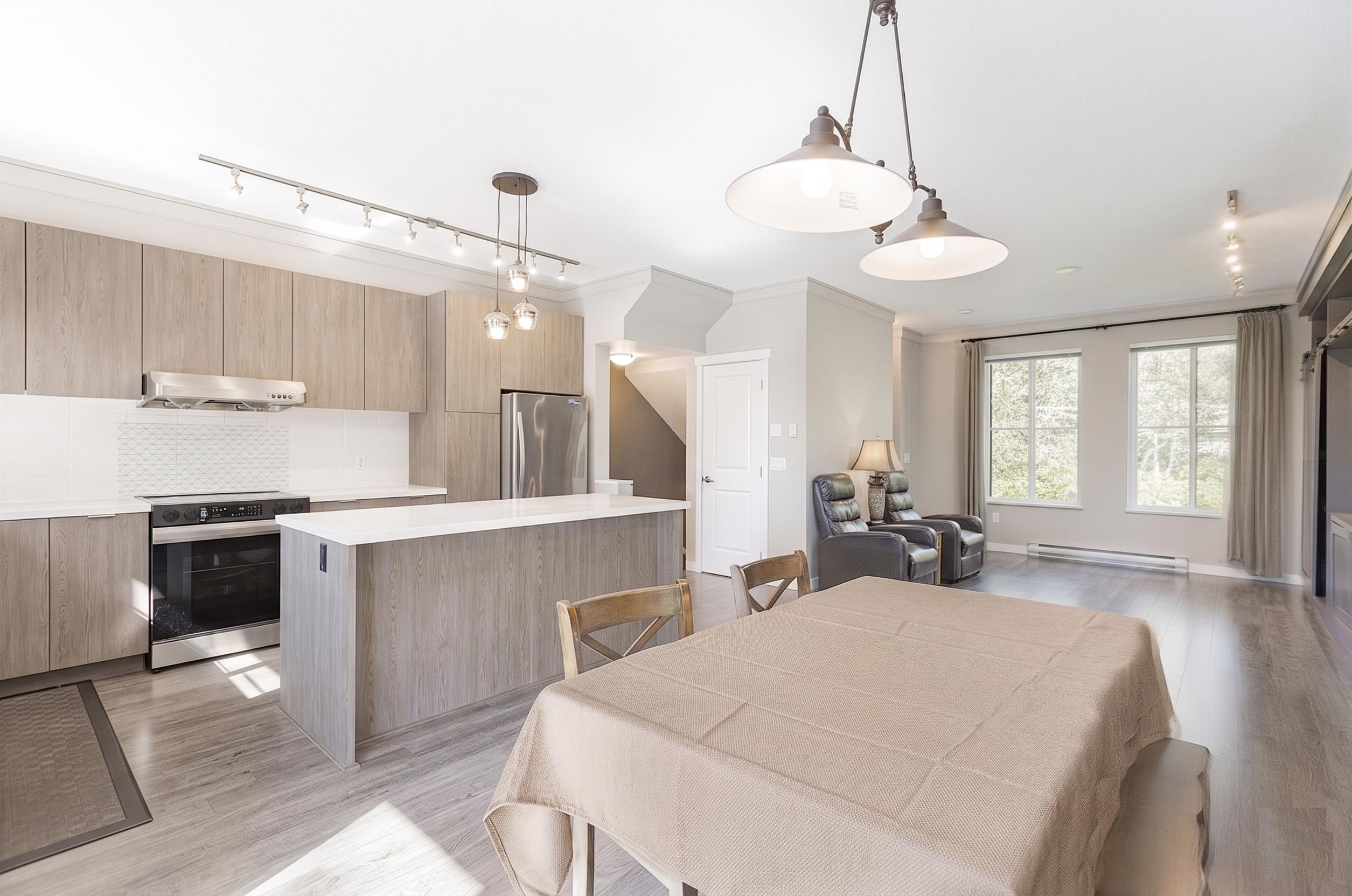 2 10735 84TH AVENUE Unit: 2