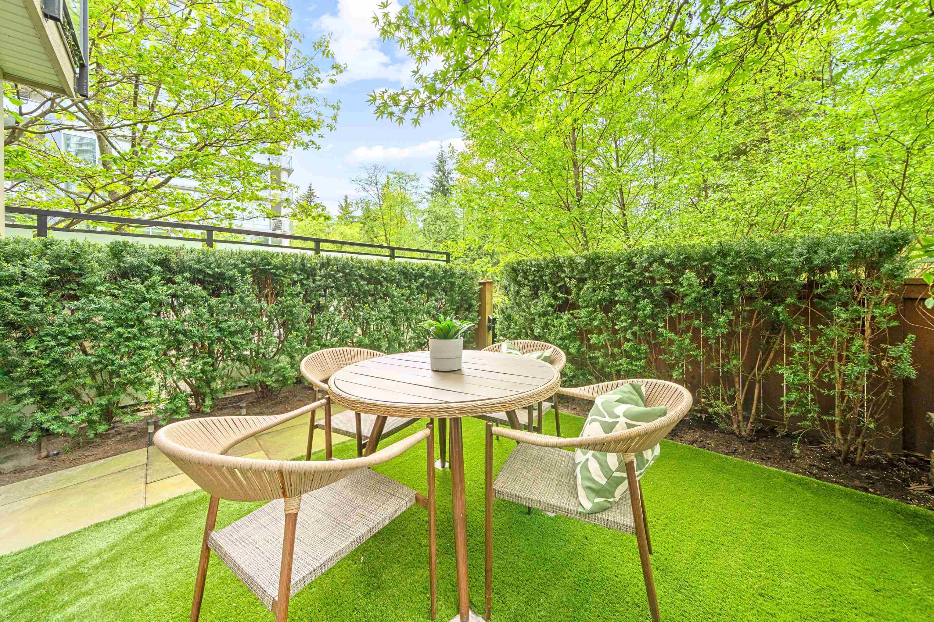 101 201 MORRISSEY ROAD Unit: 101