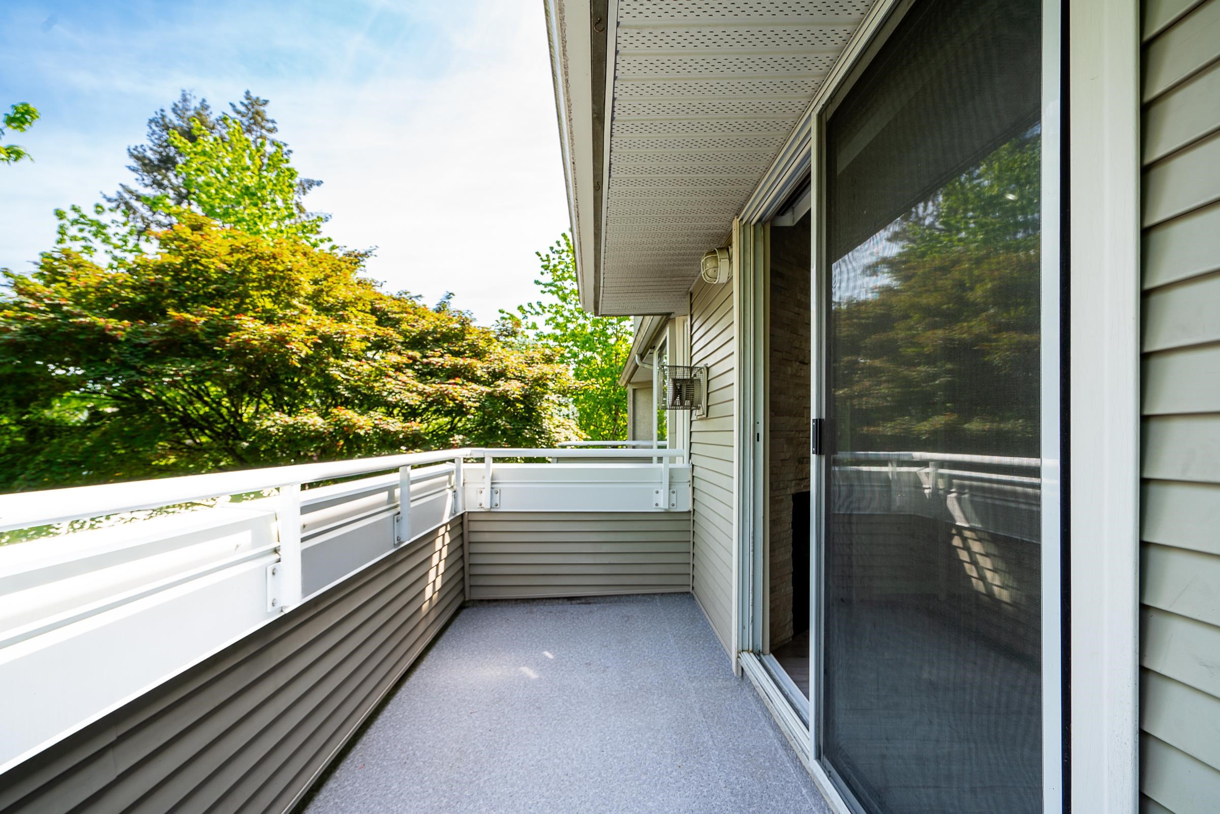 204 3183 ESMOND AVENUE Unit: 204