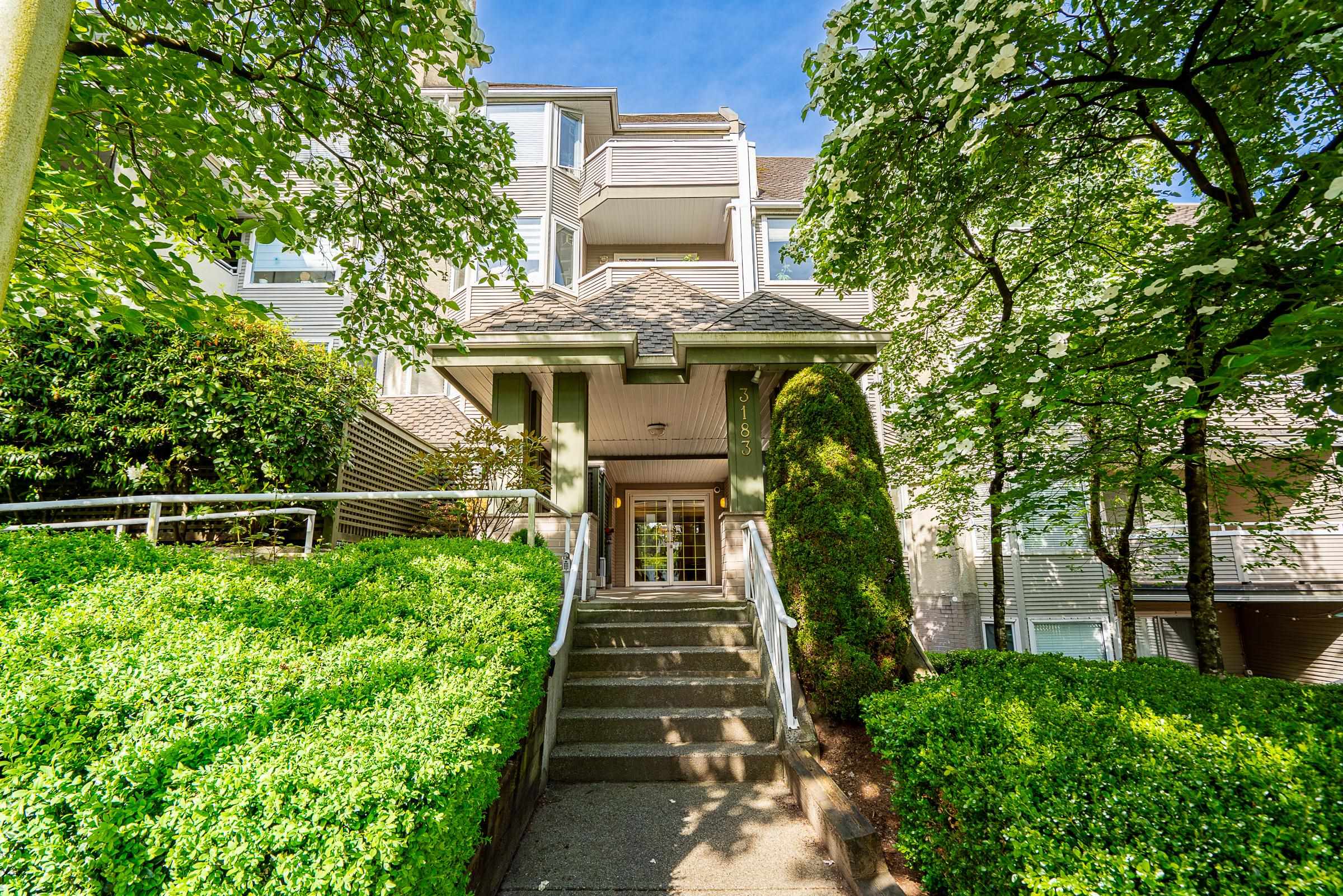 204 3183 ESMOND AVENUE Unit: 204