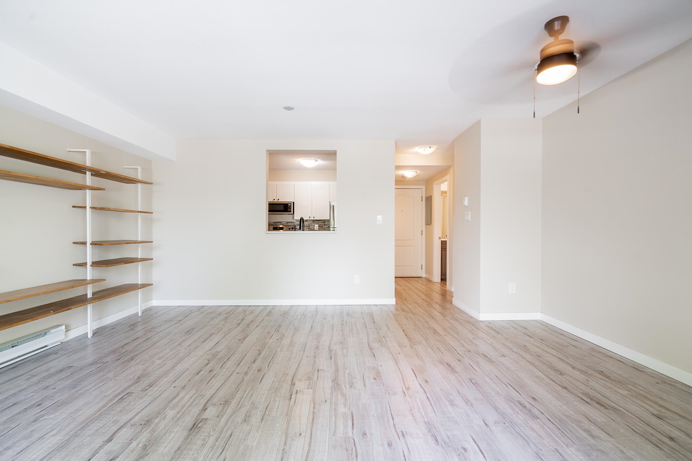 204 3183 ESMOND AVENUE Unit: 204