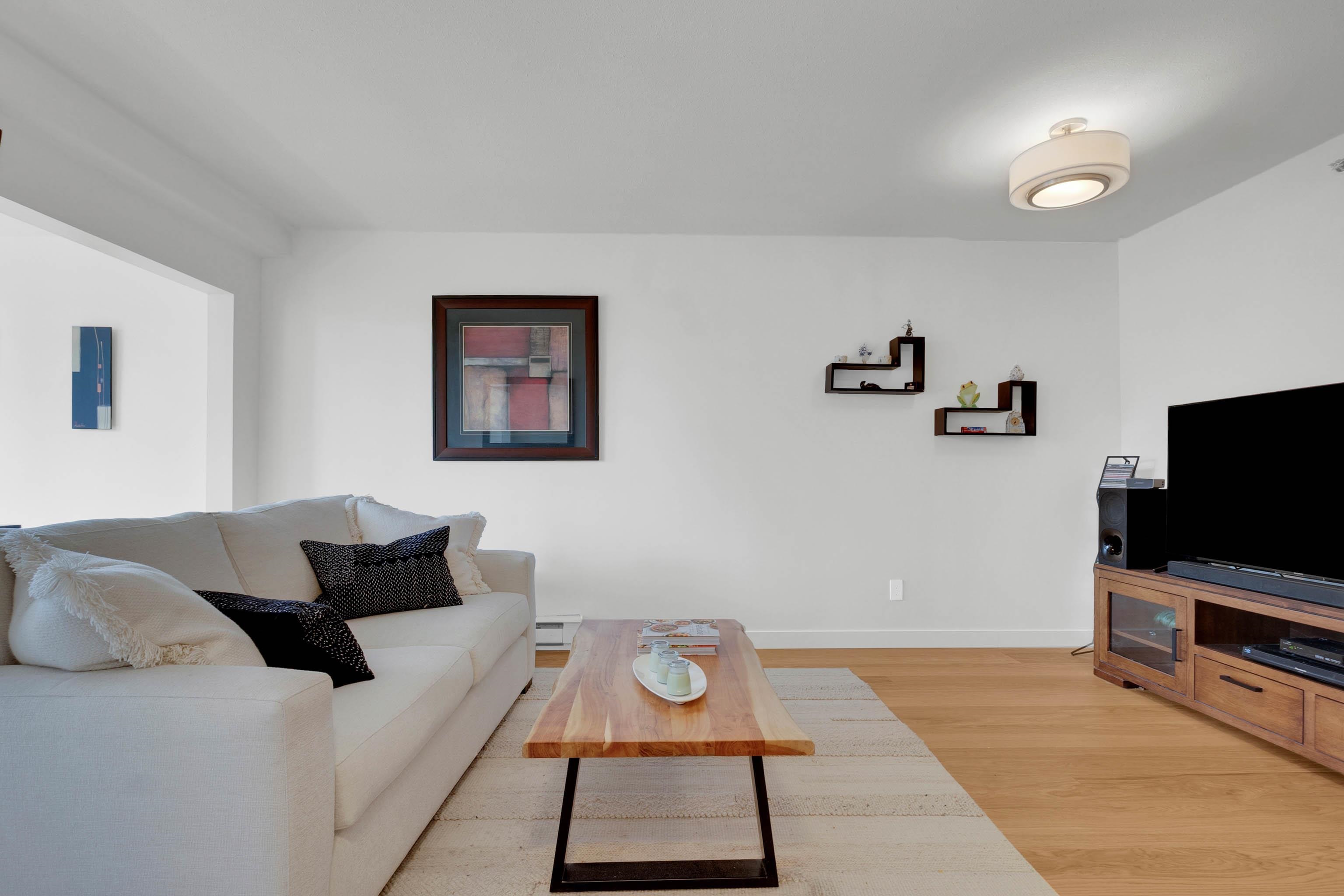 801 488 HELMCKEN STREET Unit: 801