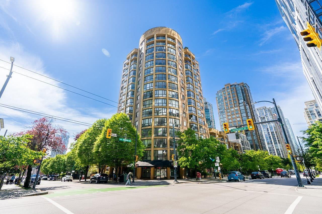 801 488 HELMCKEN STREET Unit: 801