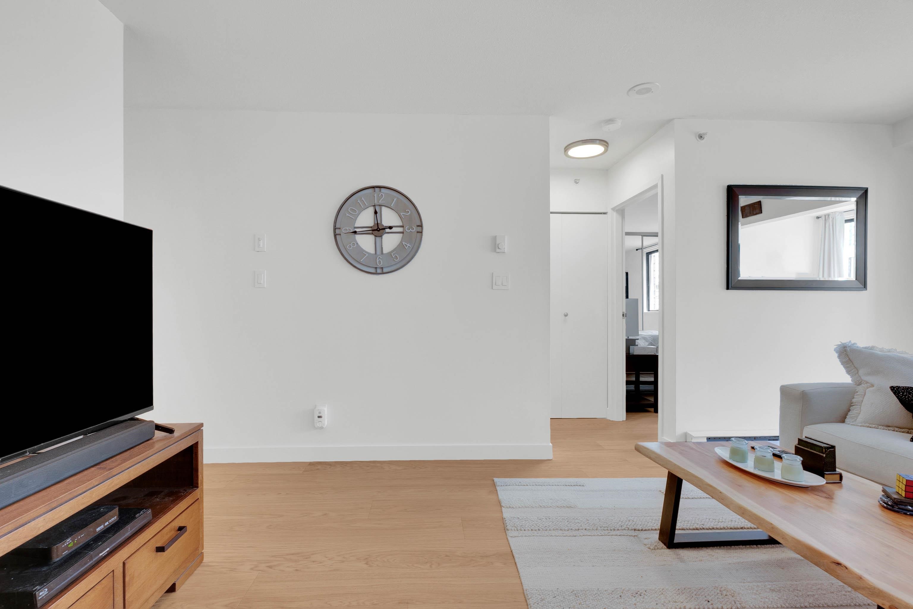 801 488 HELMCKEN STREET Unit: 801