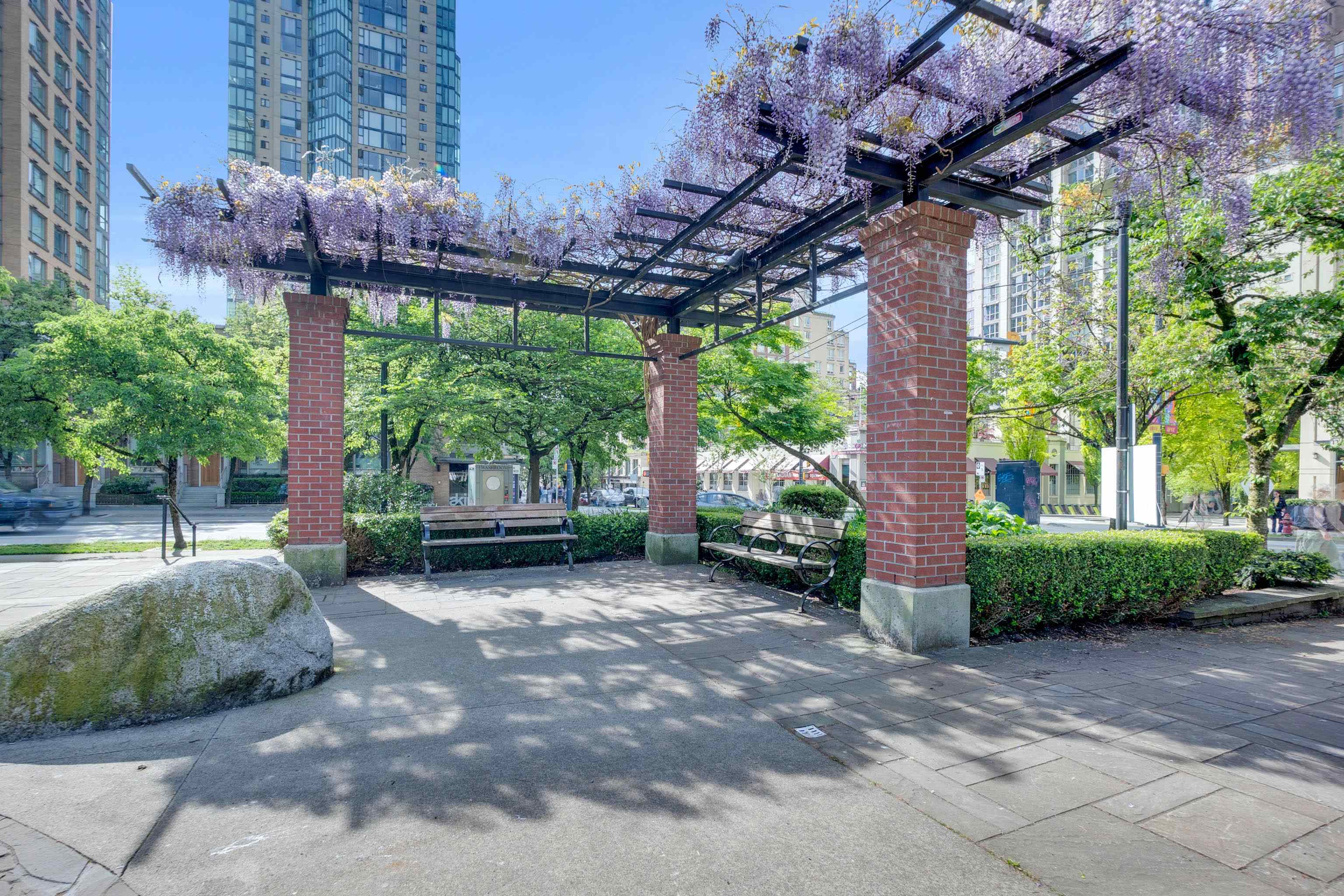 801 488 HELMCKEN STREET Unit: 801