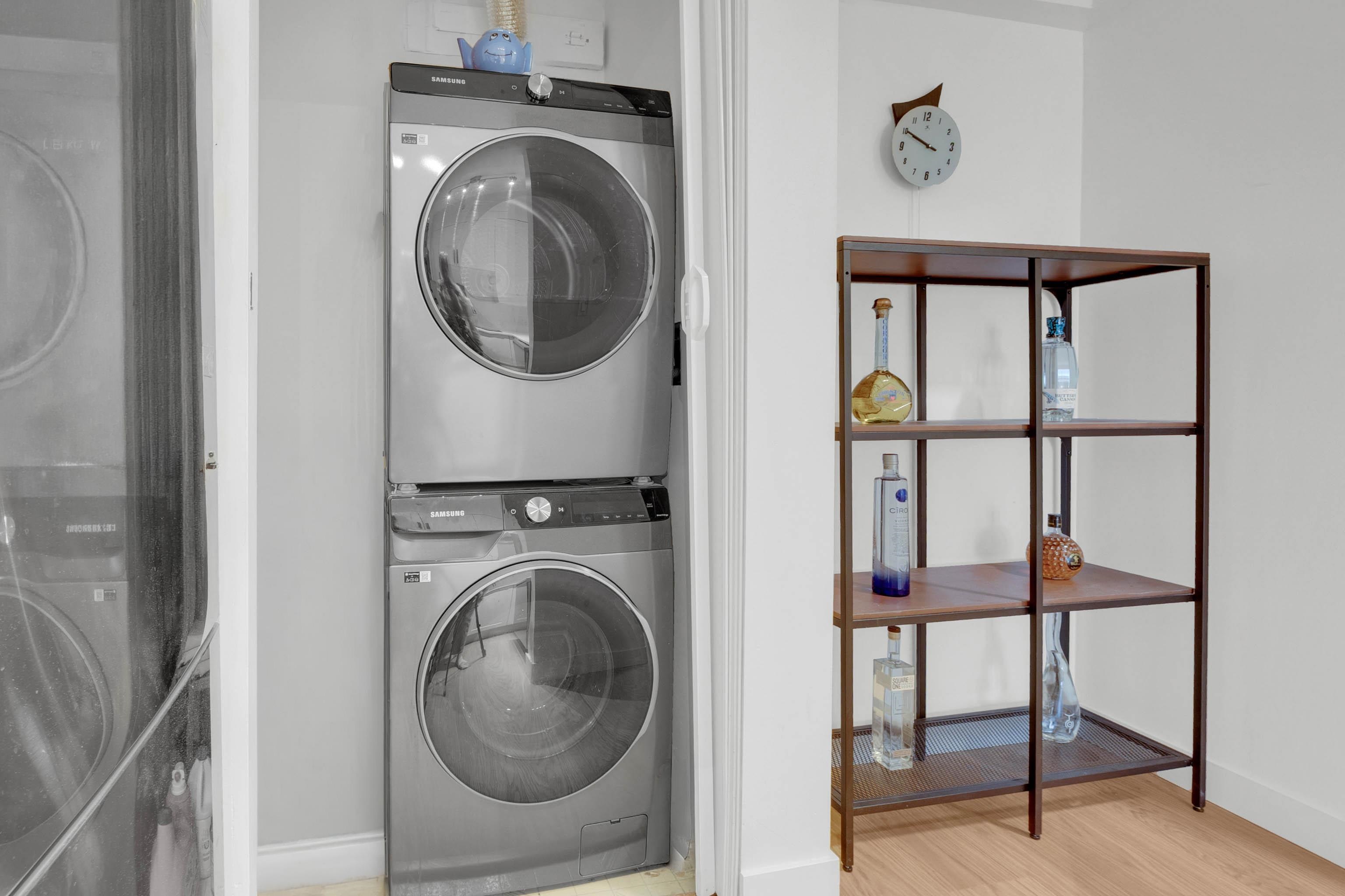 801 488 HELMCKEN STREET Unit: 801