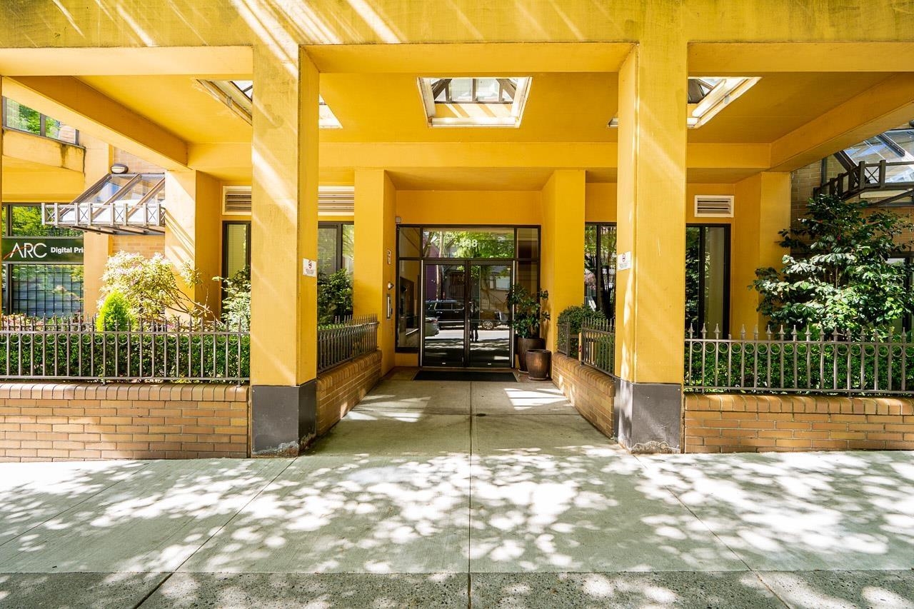 801 488 HELMCKEN STREET Unit: 801