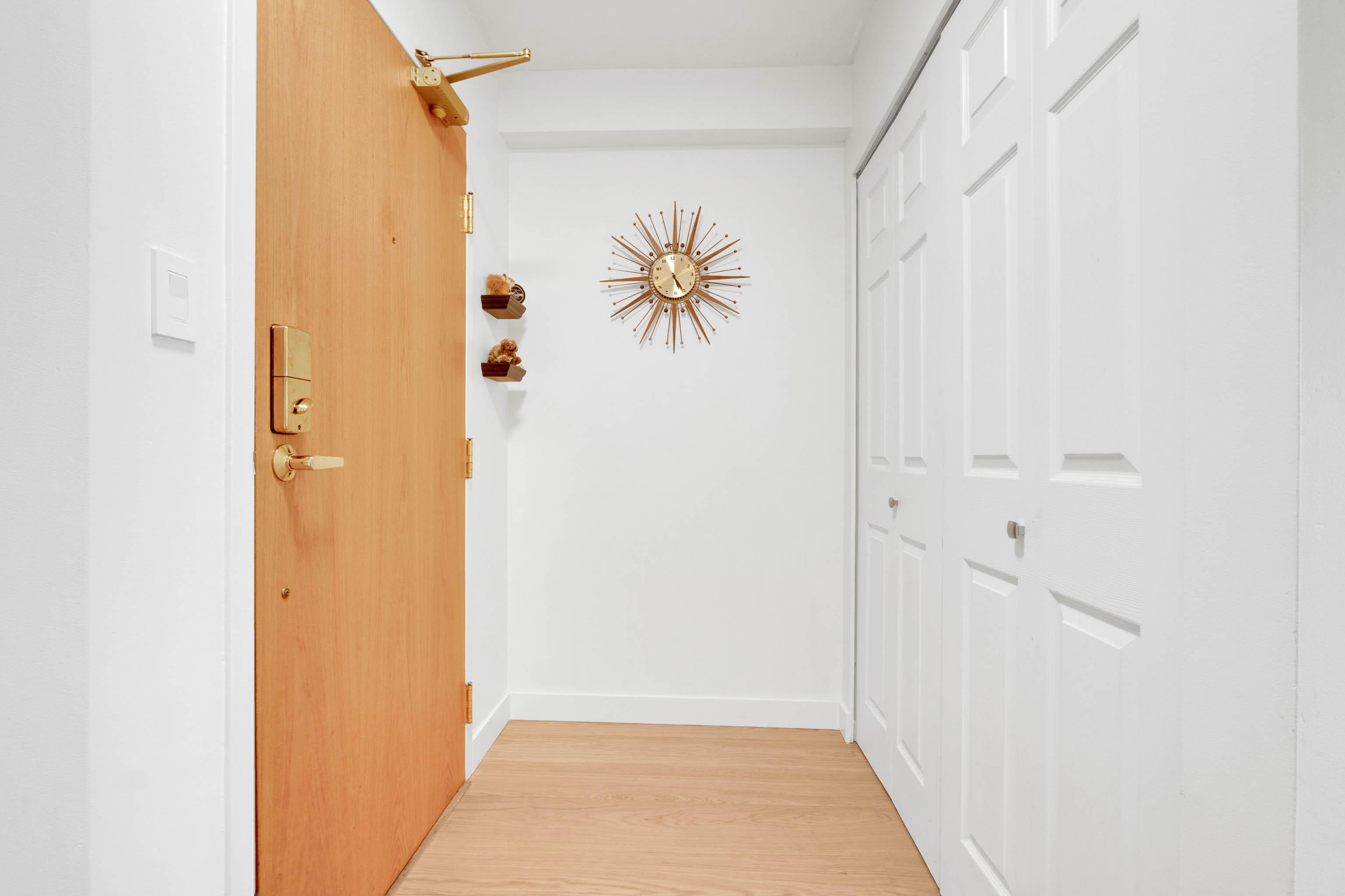 801 488 HELMCKEN STREET Unit: 801