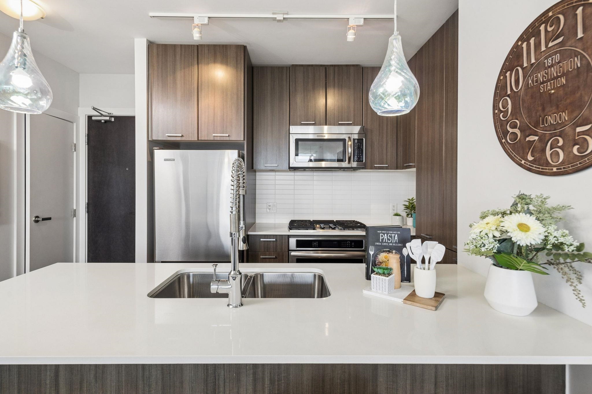 2202 301 CAPILANO ROAD Unit: 2202