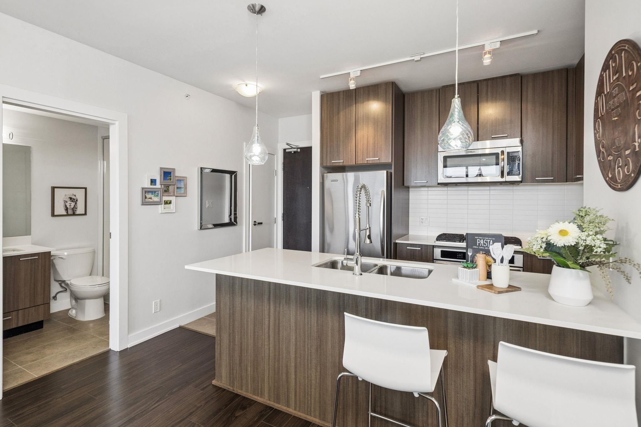 2202 301 CAPILANO ROAD Unit: 2202