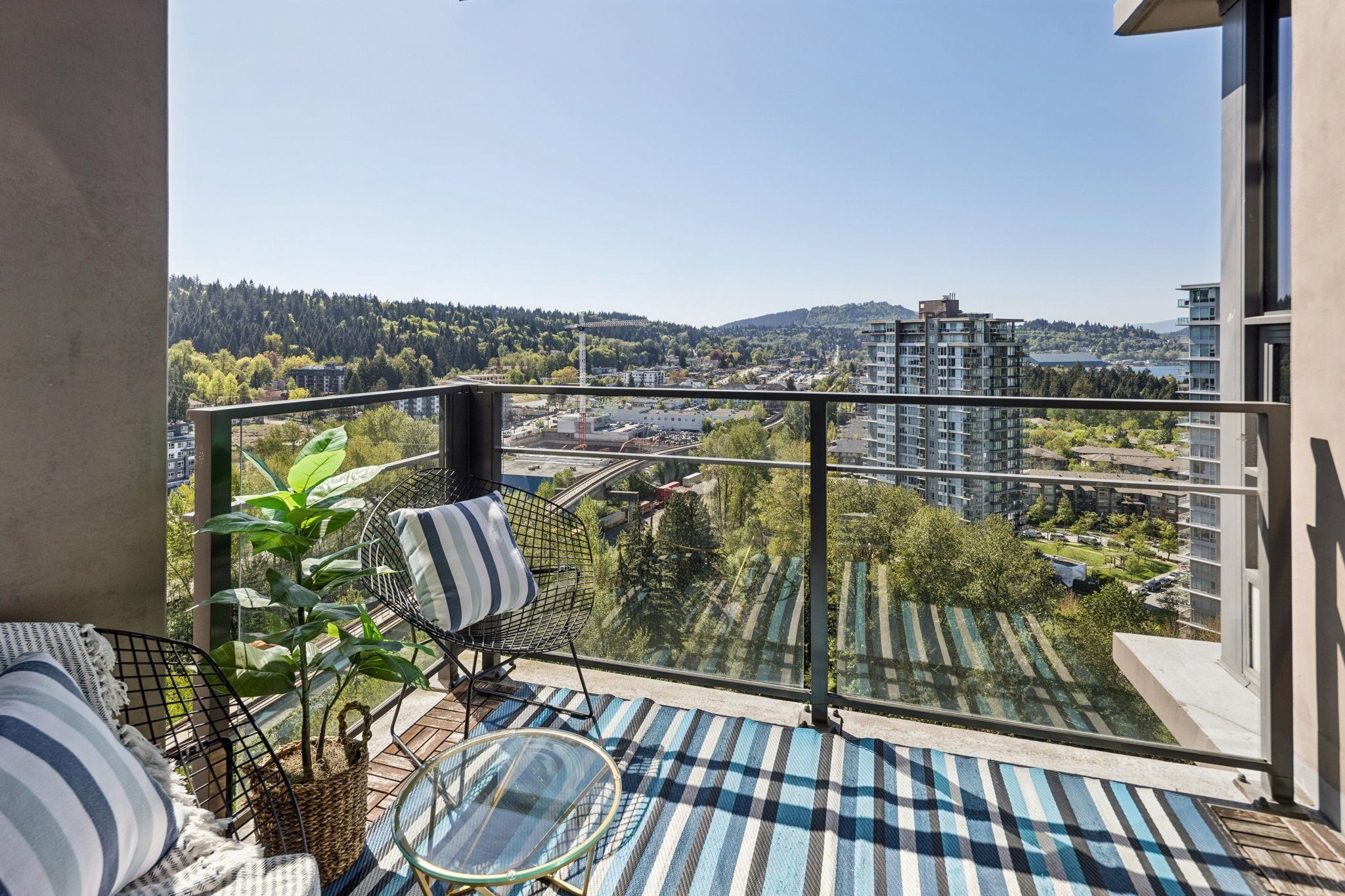 2202 301 CAPILANO ROAD Unit: 2202