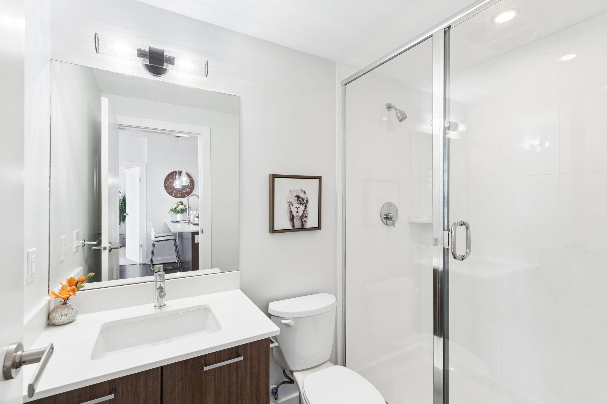 2202 301 CAPILANO ROAD Unit: 2202