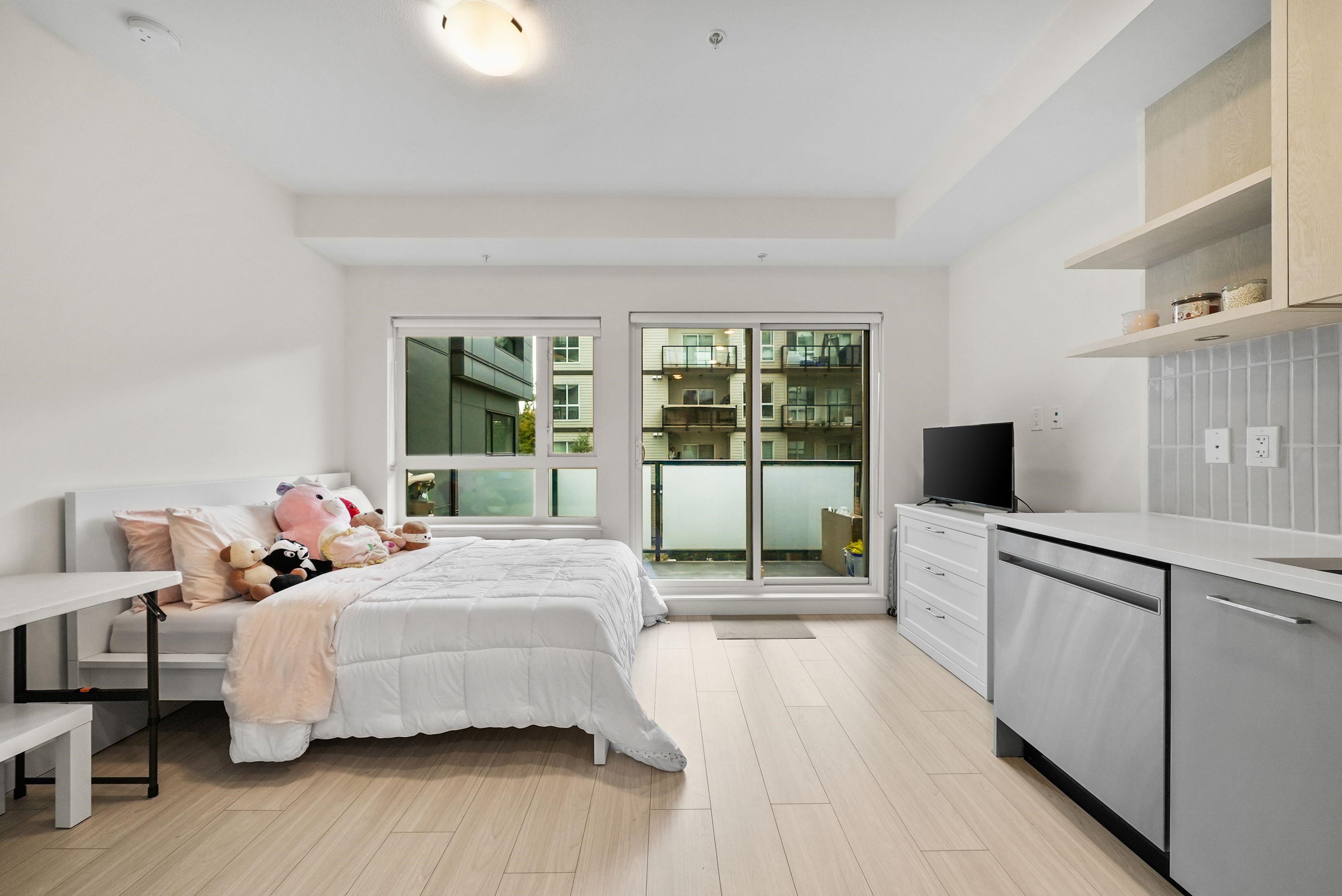 211 10777 138 STREET Unit: 211