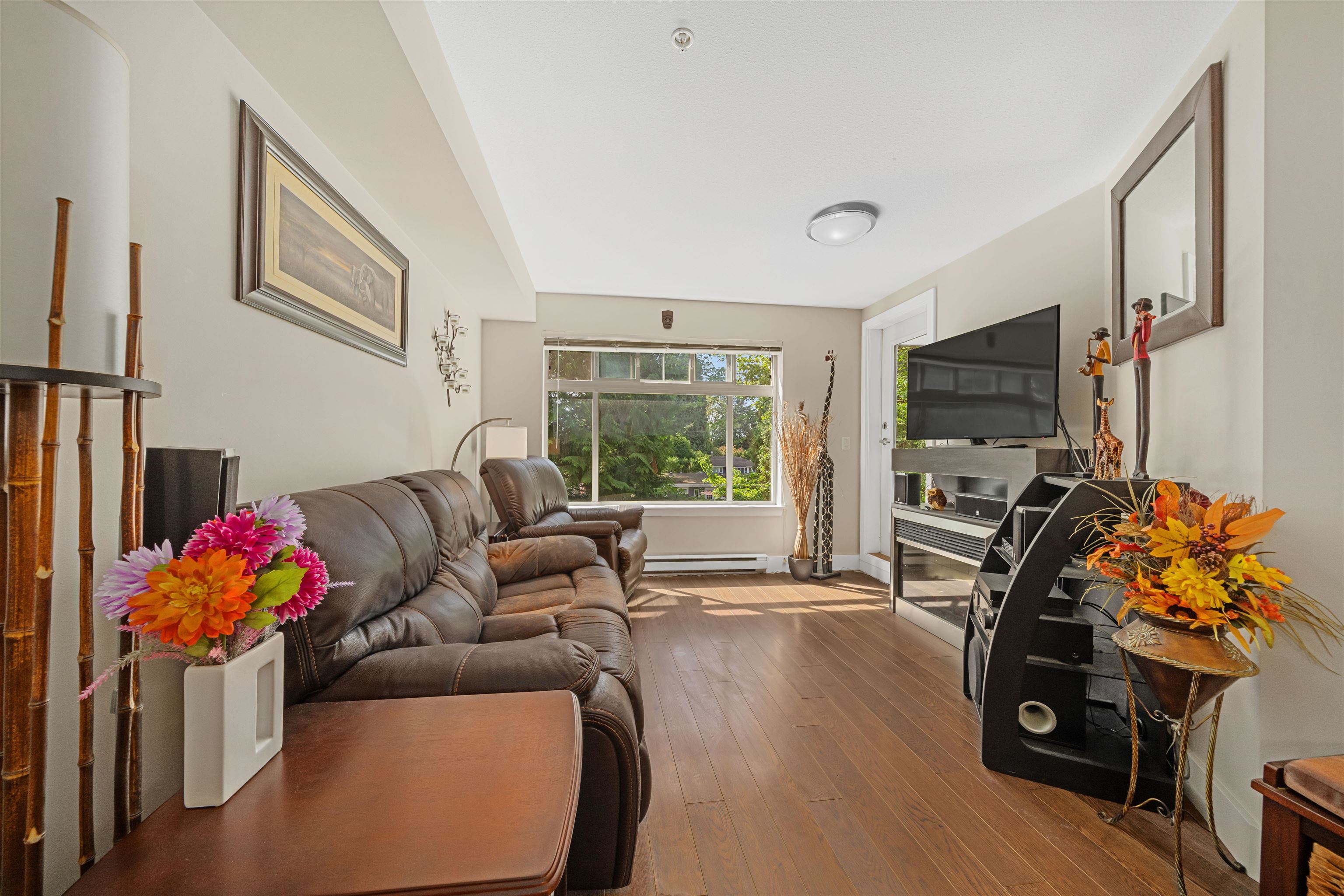 327 2233 MCKENZIE ROAD Unit: 327